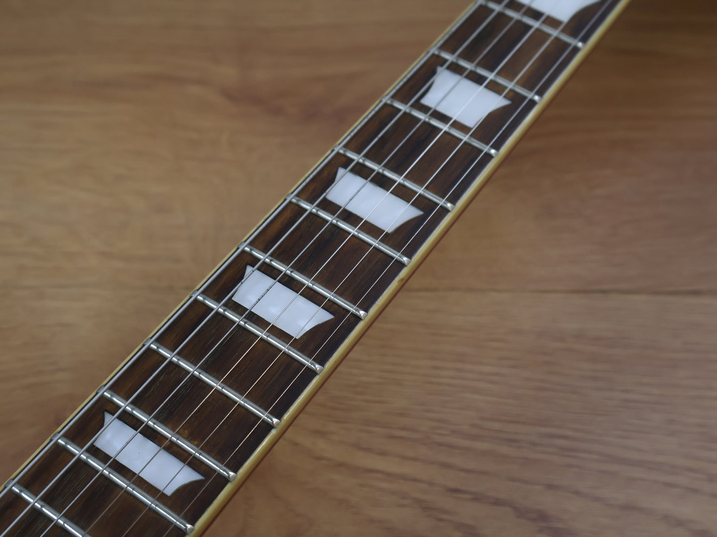 2009 Epiphone Les Paul Standard (Sunburst)