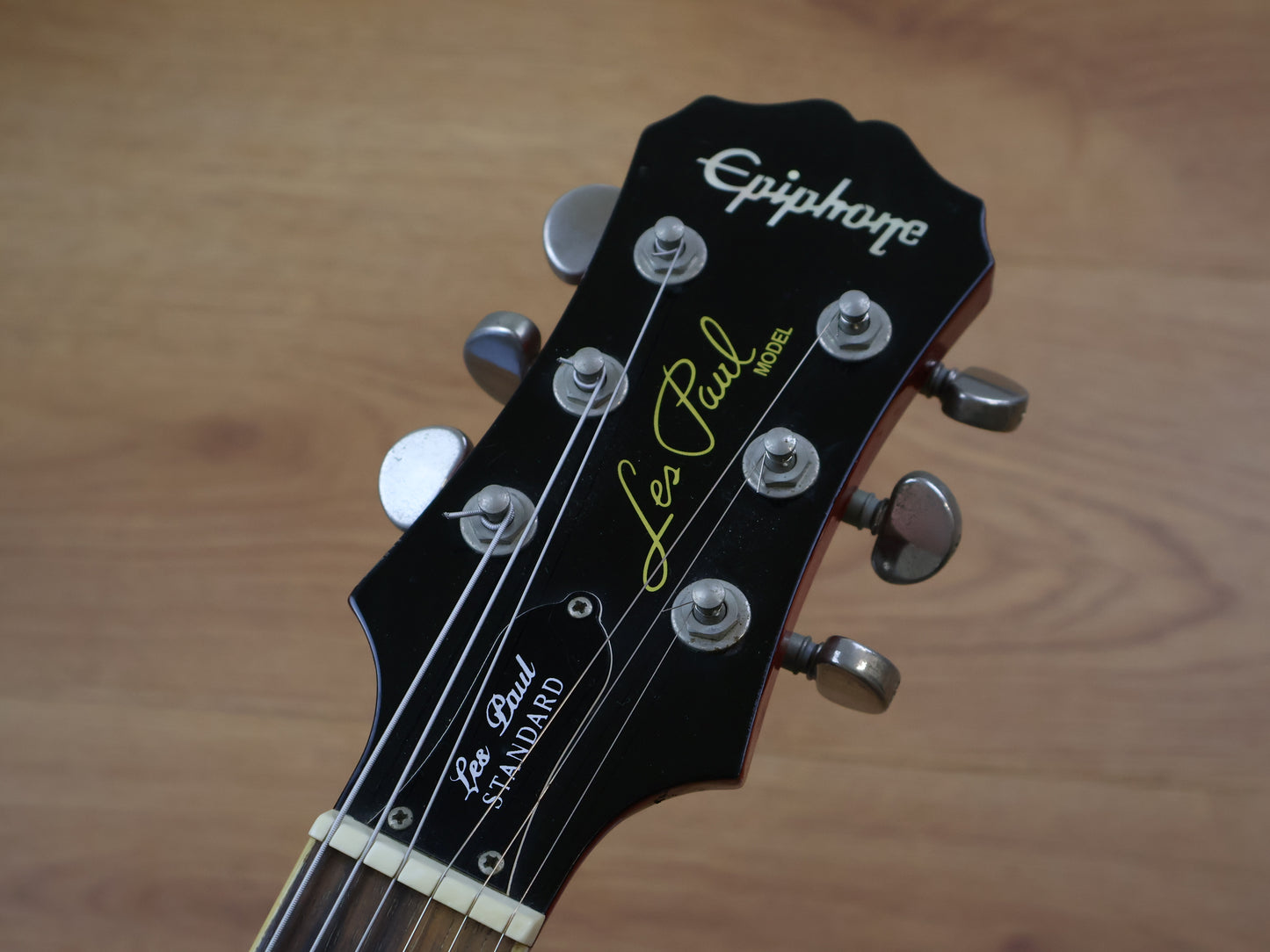 2009 Epiphone Les Paul Standard (Sunburst)