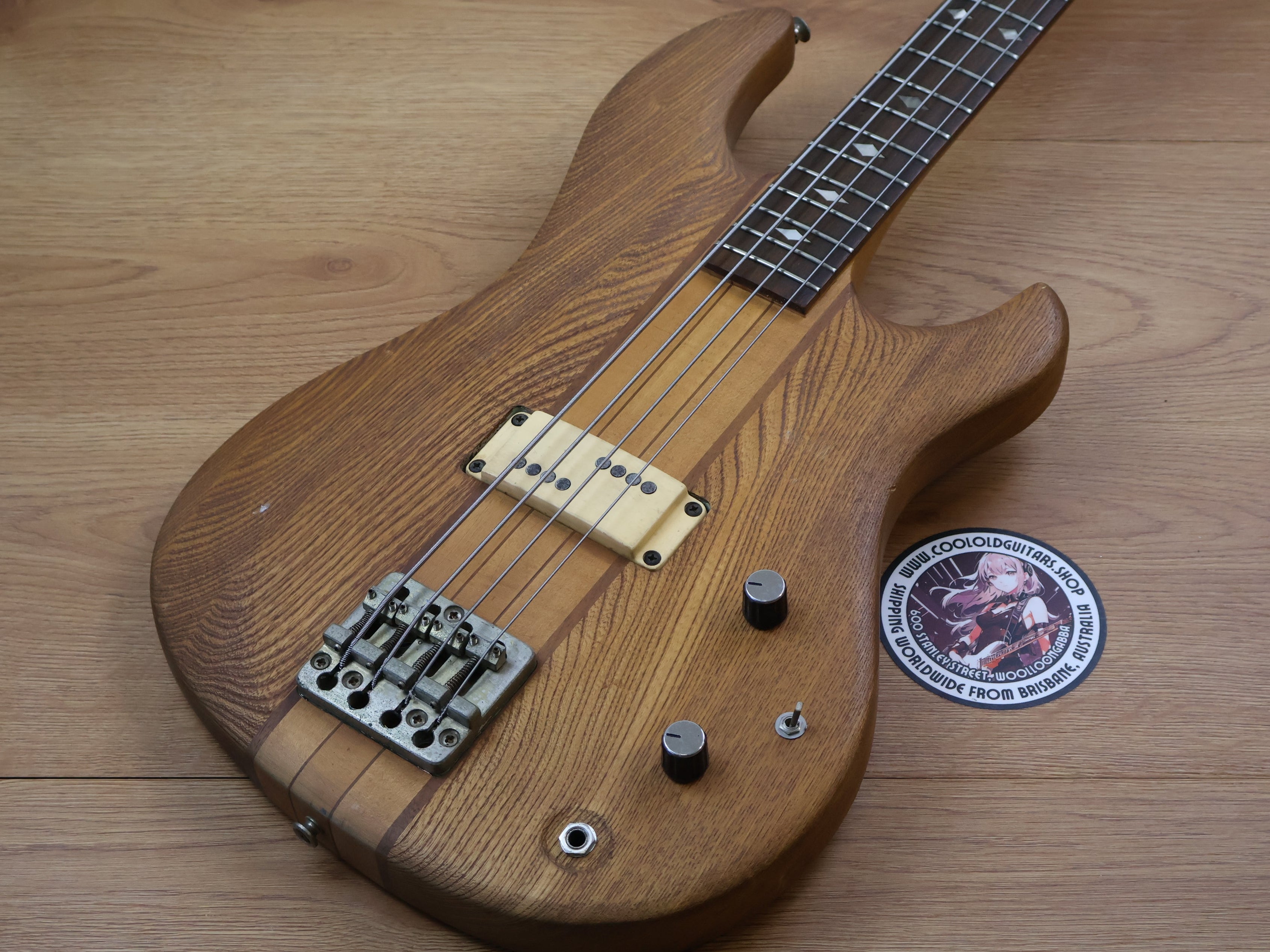 Aria Pro II – Cool Old Guitars