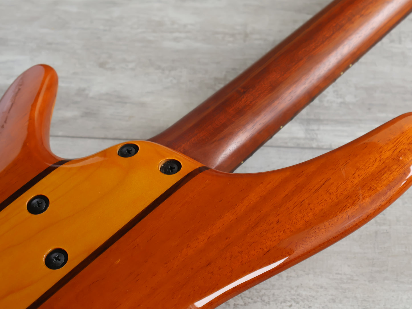 2013 Ibanez SR800 Electric Bass Guitar (Burl Amber)