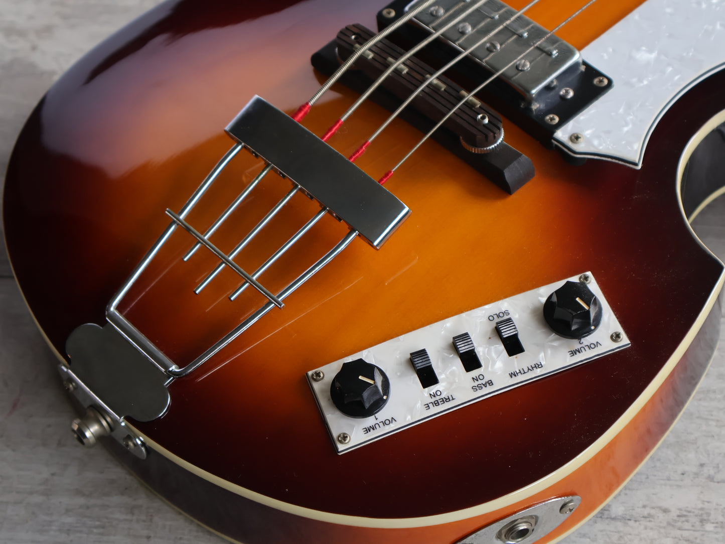 Hofner B-Bass Hi Series Violin Beatle Bass (Sunburst)