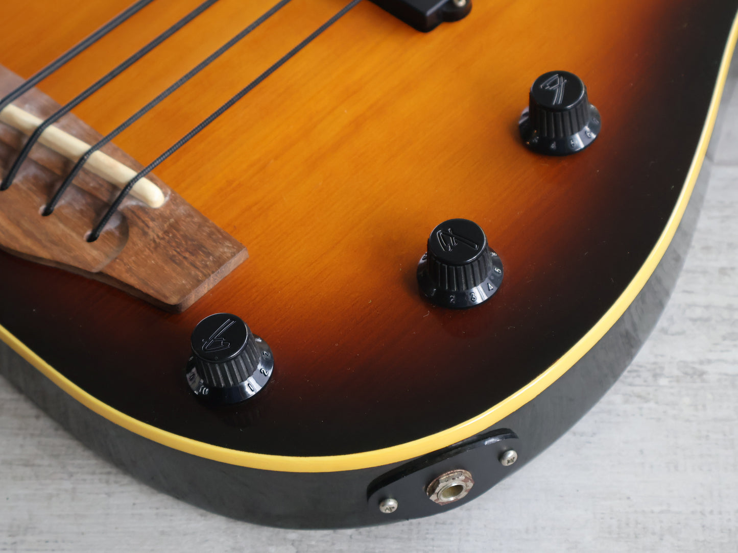 1991 Fender Japan PBAC-100FL Fretless Thinline Electric/Acoustic Precision Bass (Sunburst)