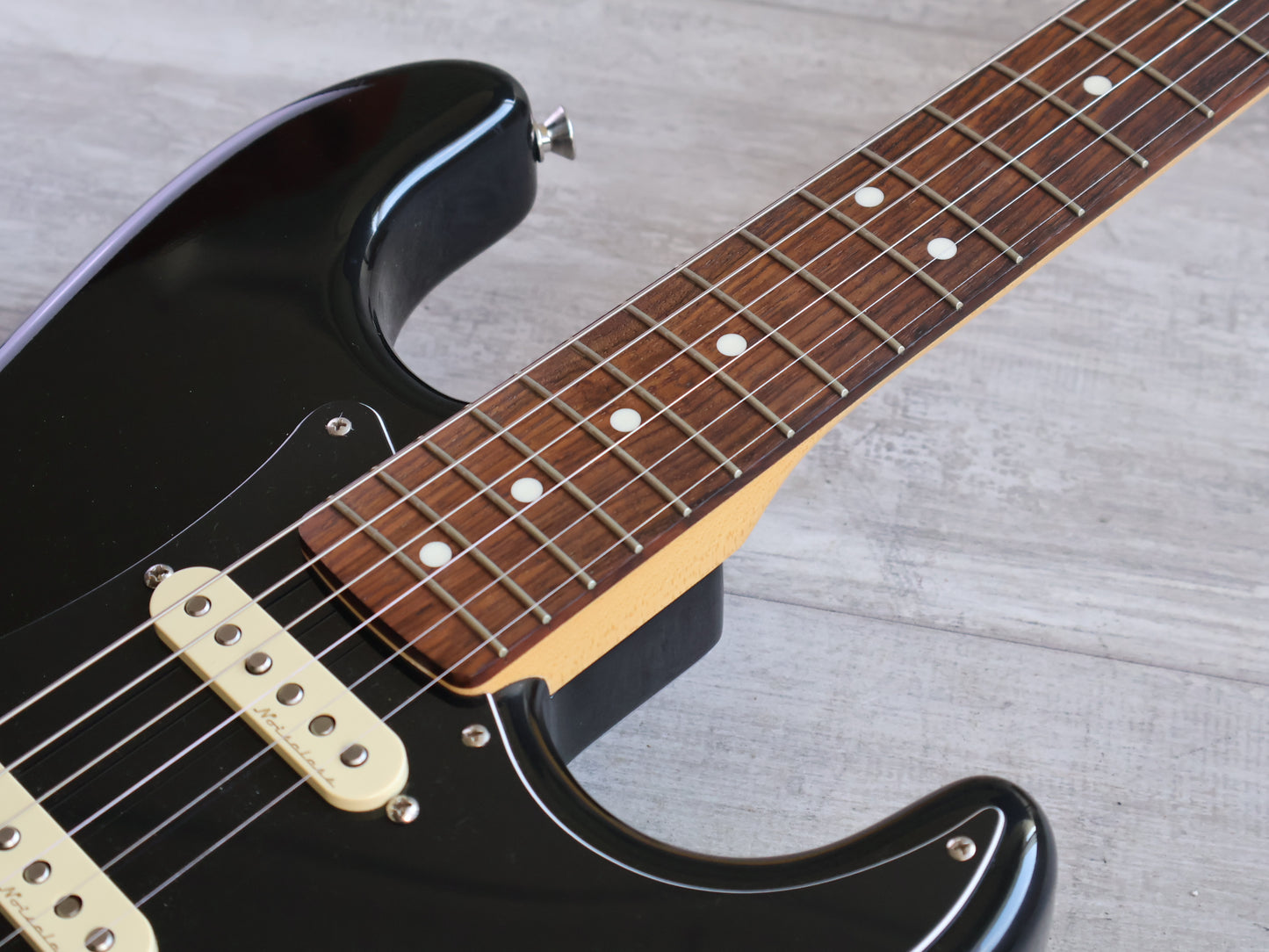 2014 Fender Japan ST-STD Stratocaster Standard w/Noiseless Pickups (Black)