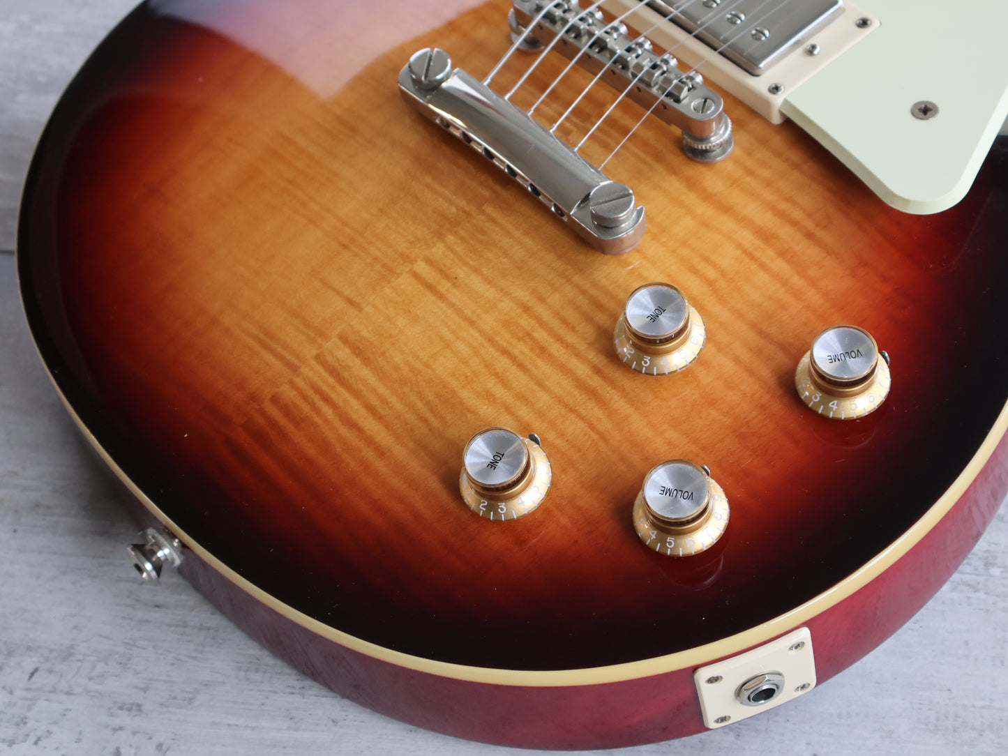 2020 Epiphone Les Paul Standard 60's Figured Top (Iced Tea)