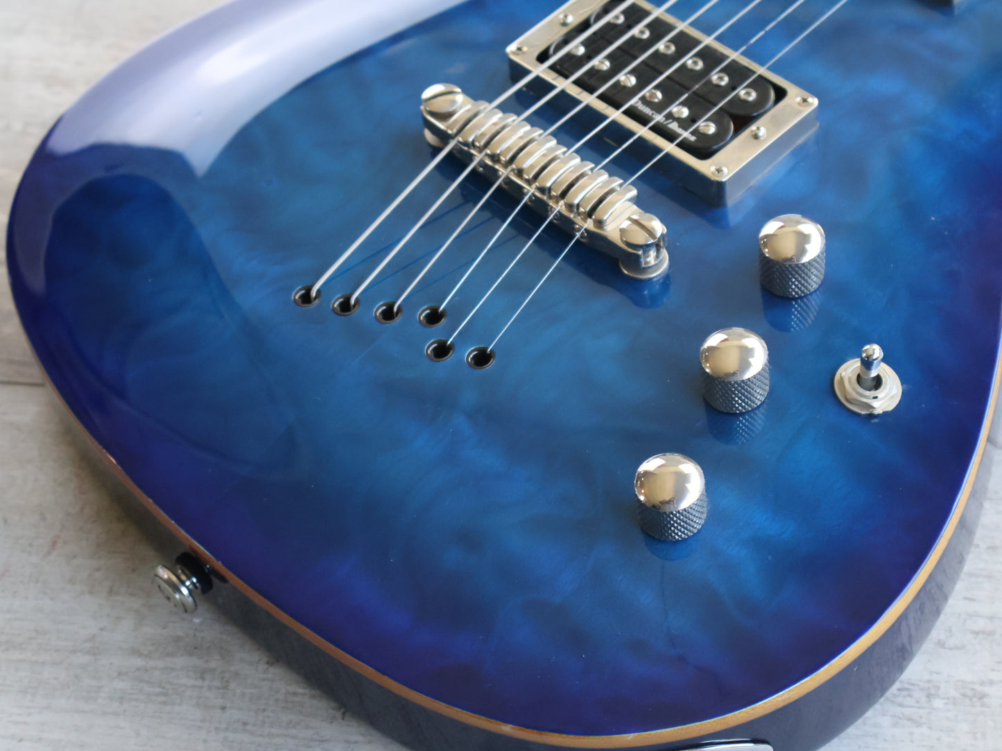 2005 Ibanez SZ520QM SZ Series Electric Guitar (Bright Blue)
