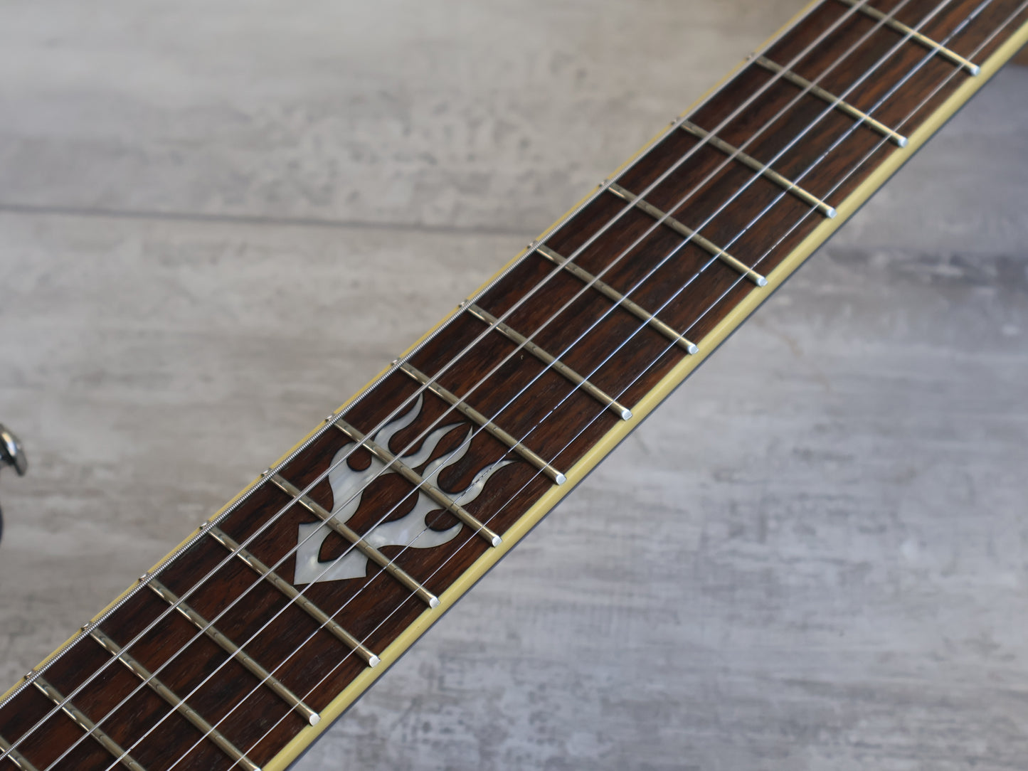 2005 Ibanez SZ520QM SZ Series Electric Guitar (Bright Blue)