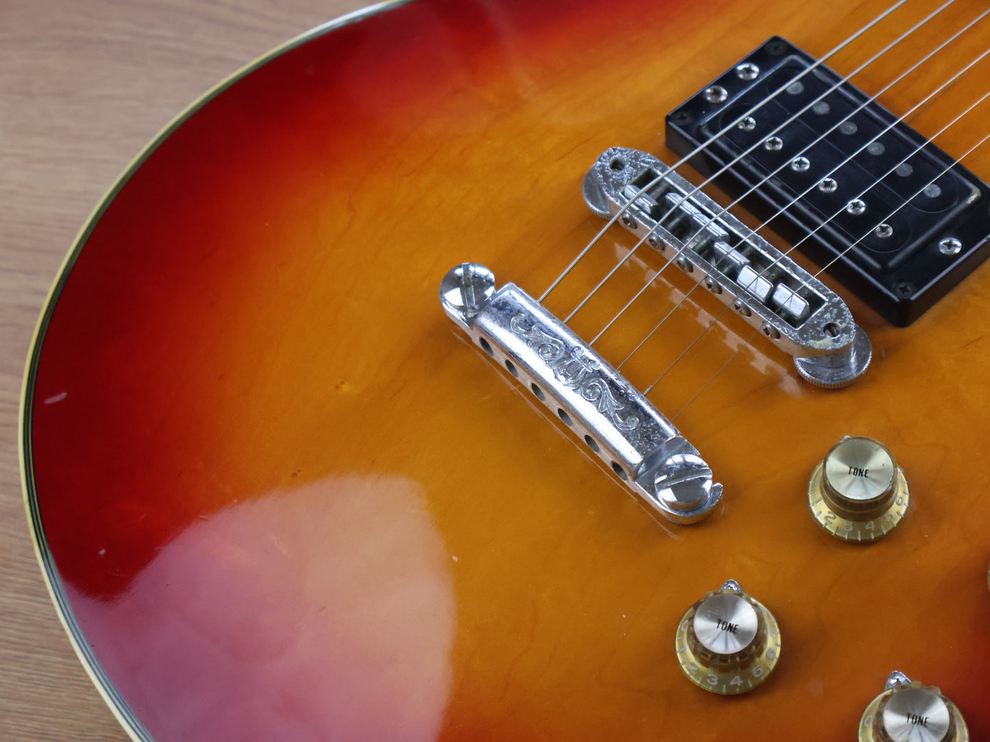1977 Yamaha Japan SG-700 Double Cutaway (Cherry Sunburst)