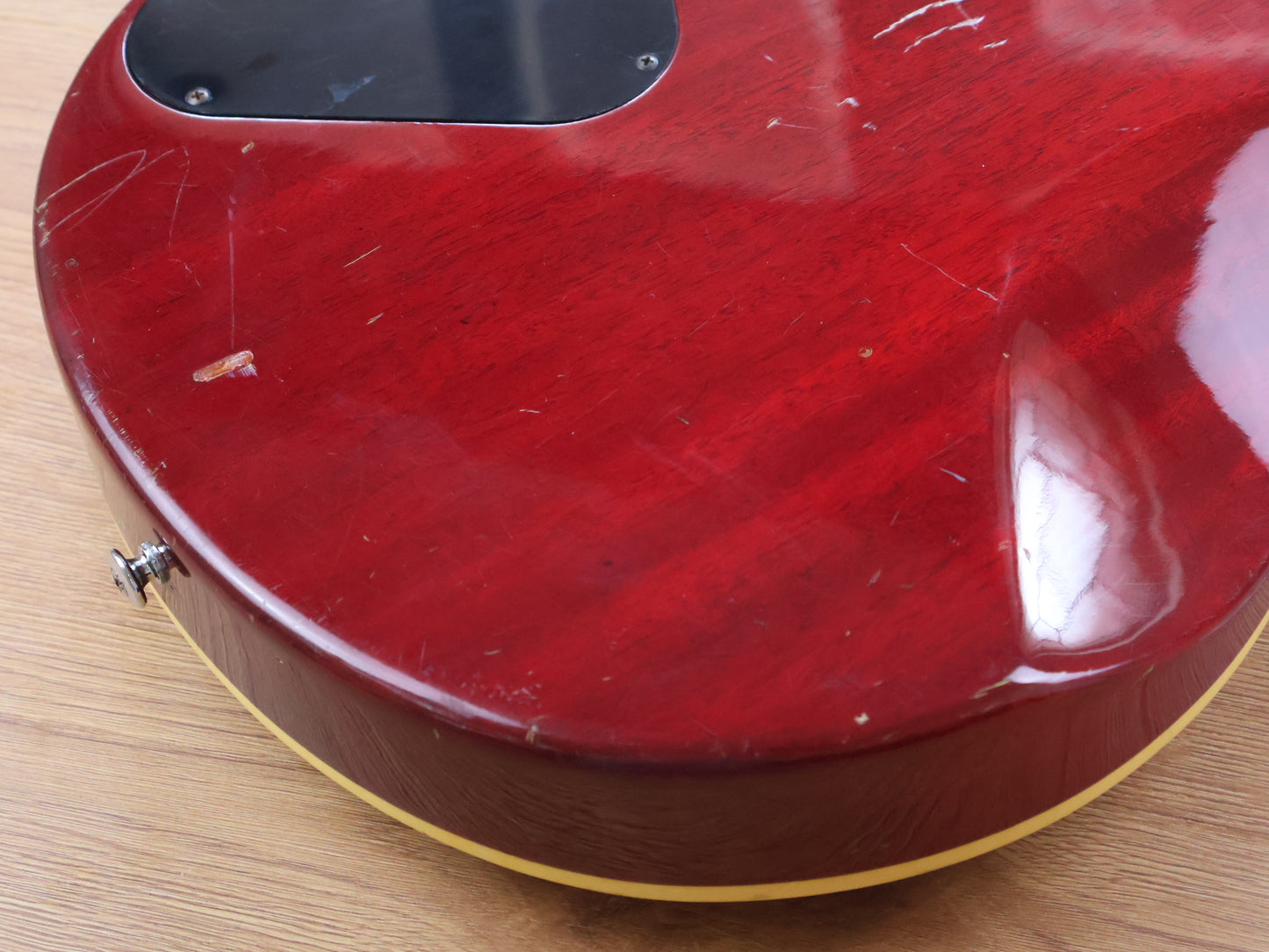 1977 Yamaha Japan SG-700 Double Cutaway (Cherry Sunburst)