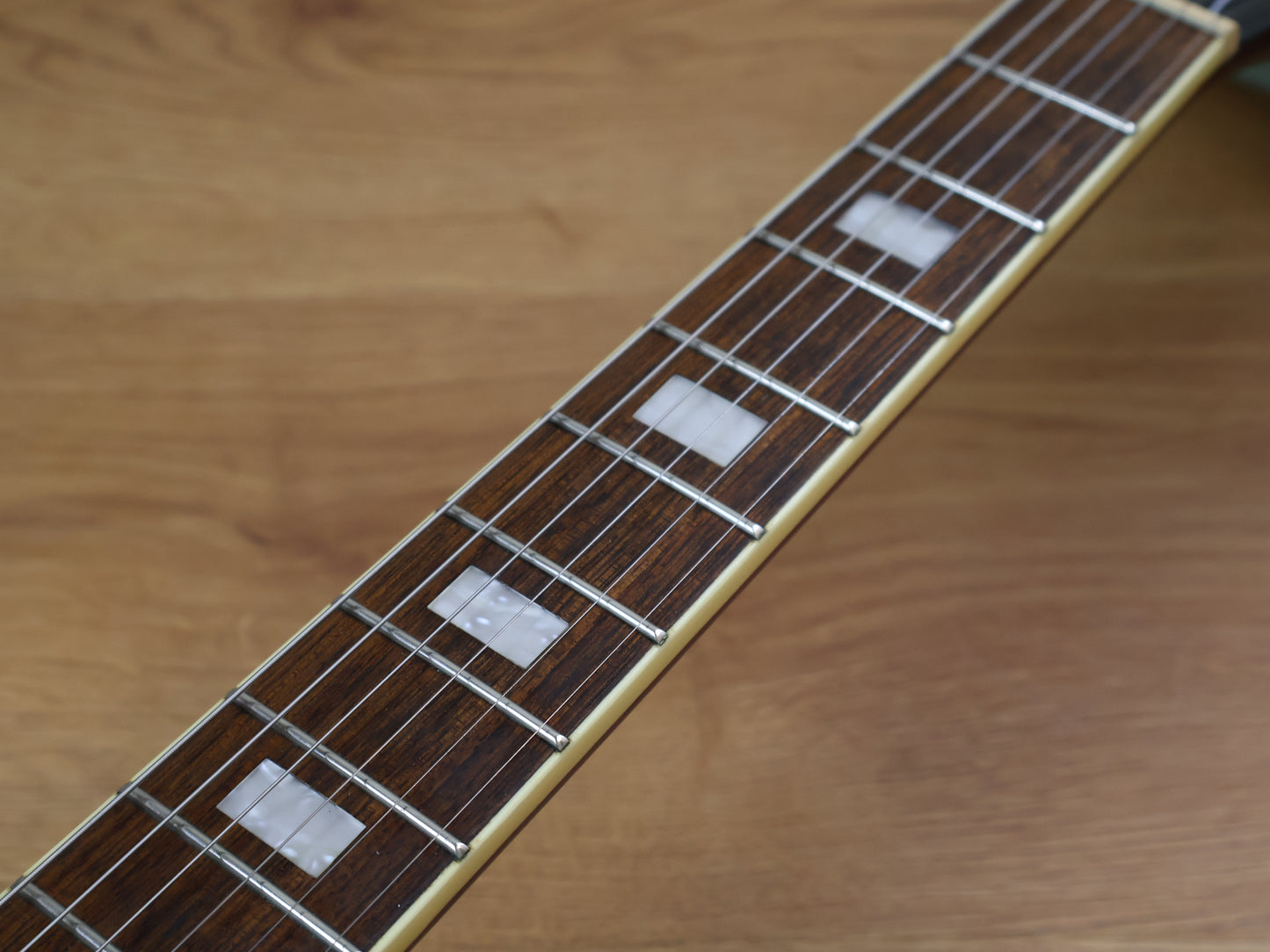 Epiphone ES-335 Semi Hollowbody (Figured Blueberry Burst)