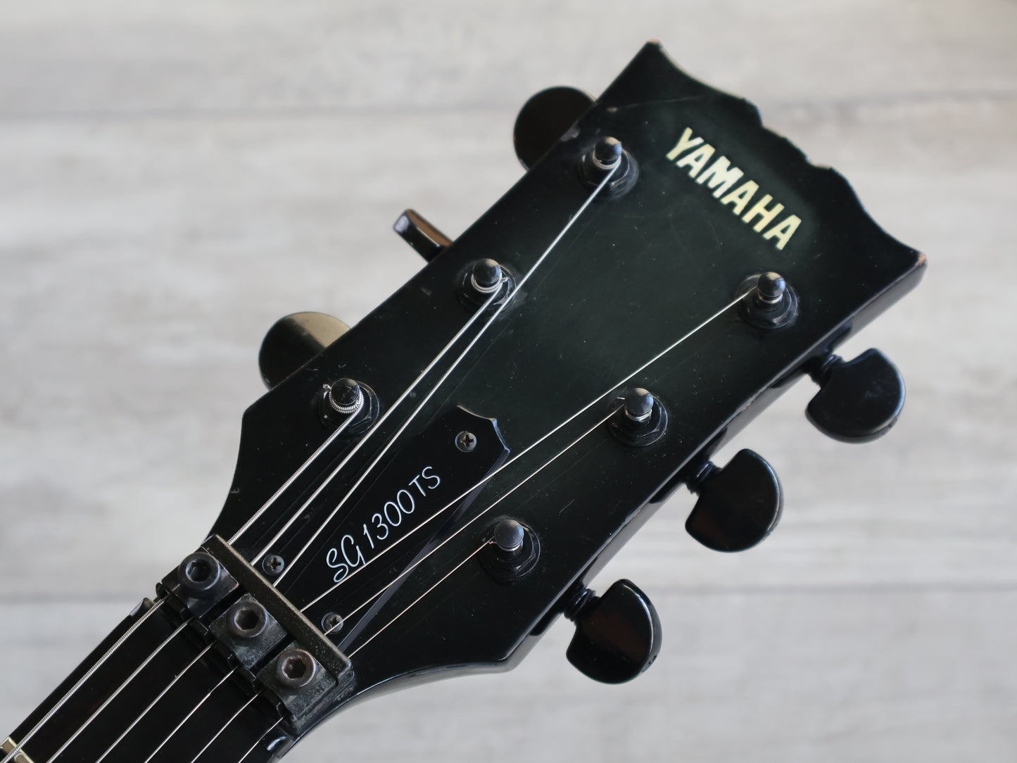1985 Yamaha Japan SG1300TS Double Cutaway (Black)