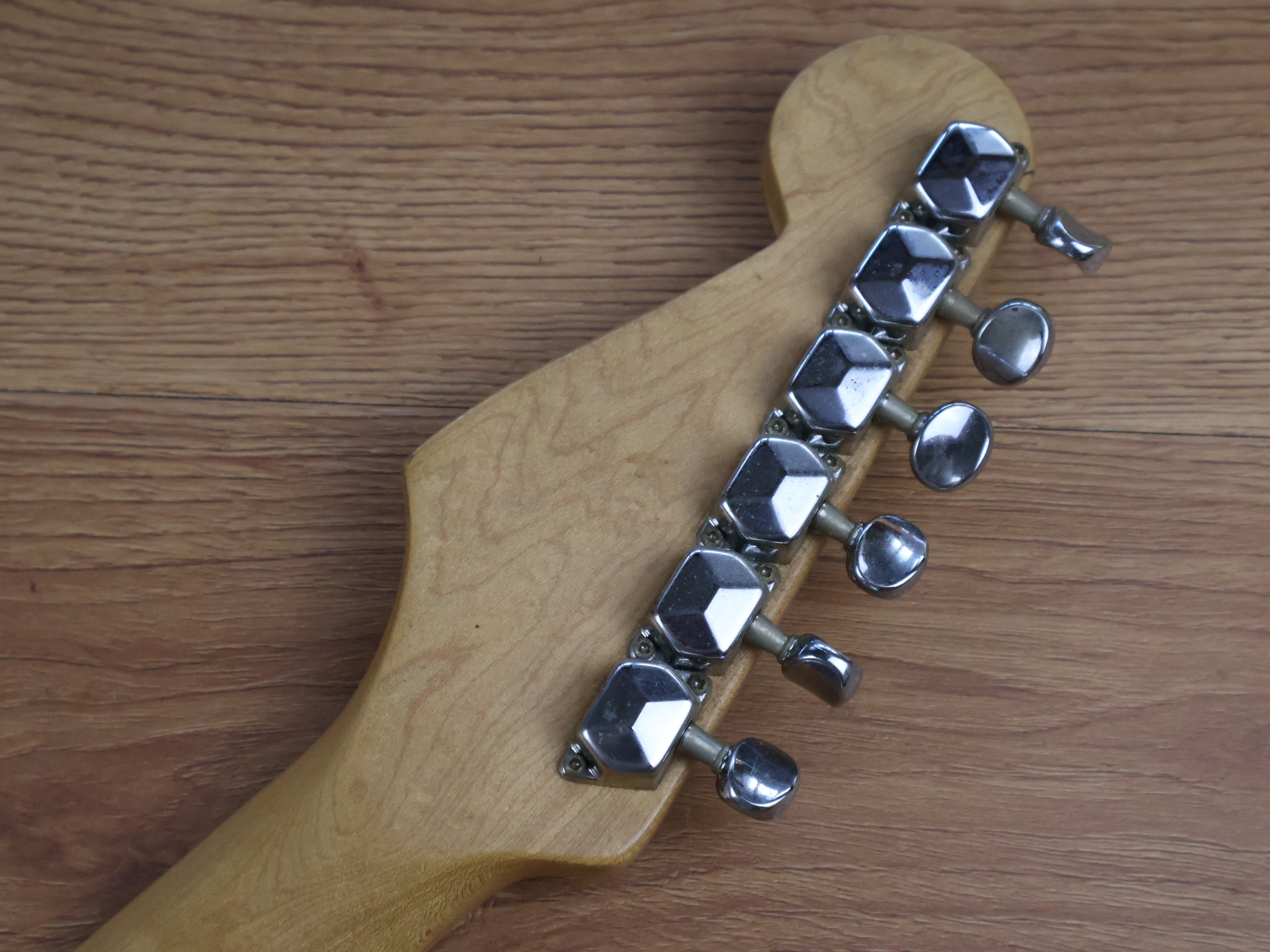 1998 Fender Mexican Standard Stratocaster (Black) – Cool Old Guitars