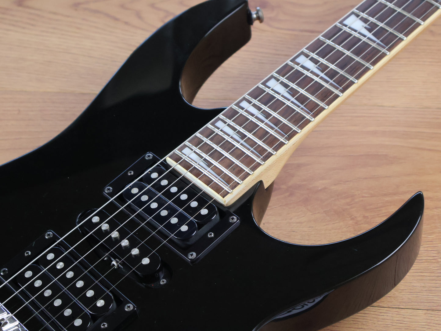 2008 Ibanez GRG170DX HSH Superstrat (Black)