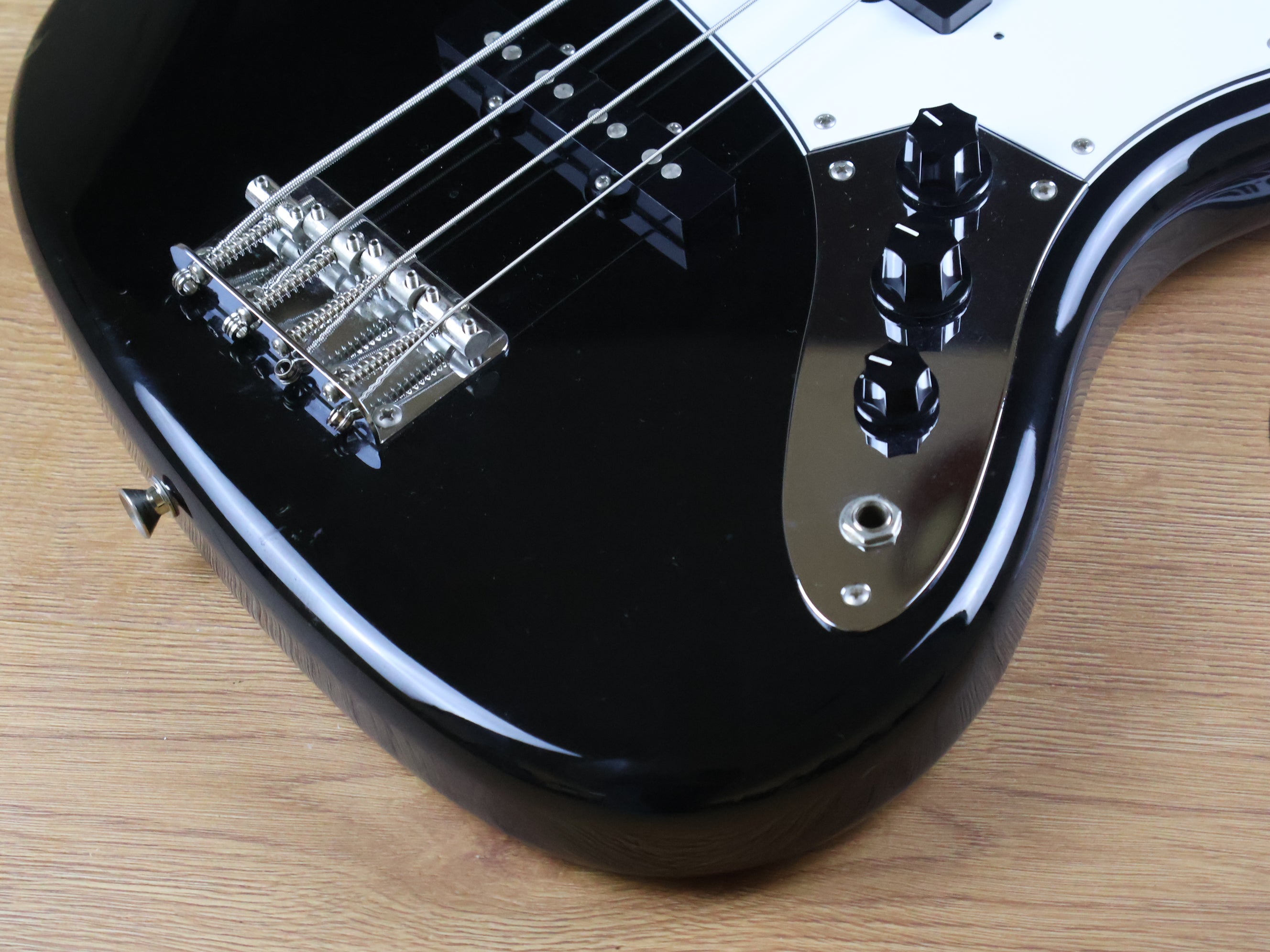 2010 Fender Japan JB-STD Jazz Bass Standard (Black) – Cool Old Guitars