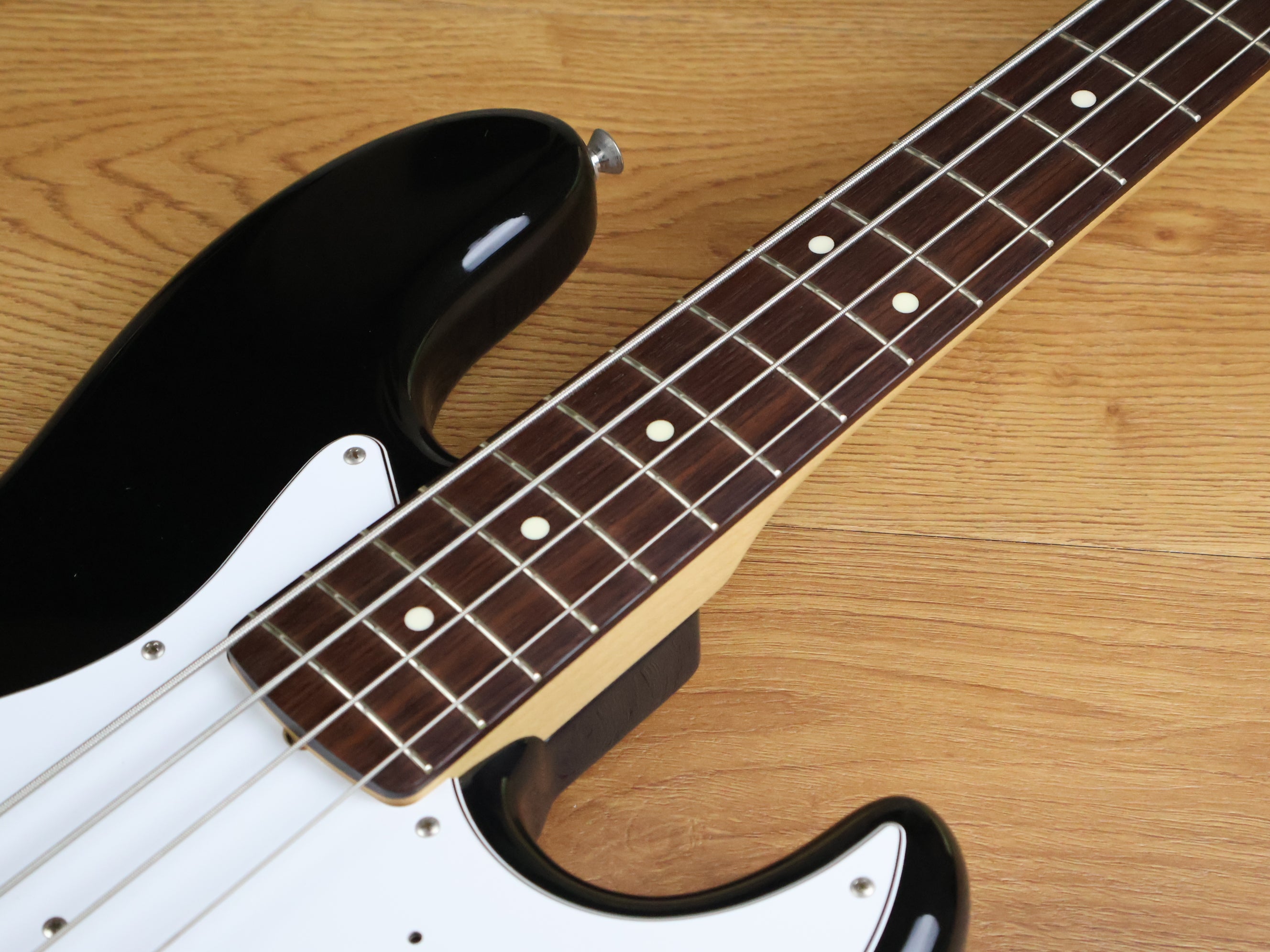 2010 Fender Japan JB-STD Jazz Bass Standard (Black) – Cool Old Guitars