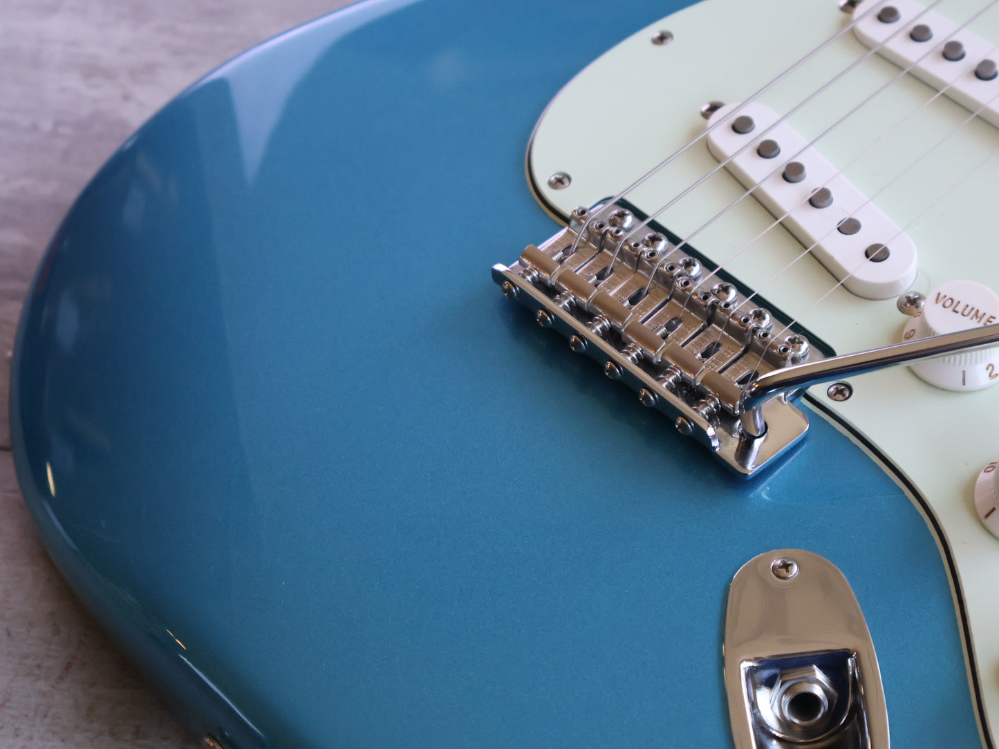 Fender Vintera II '60s Stratocaster (Lake Placid Blue)
