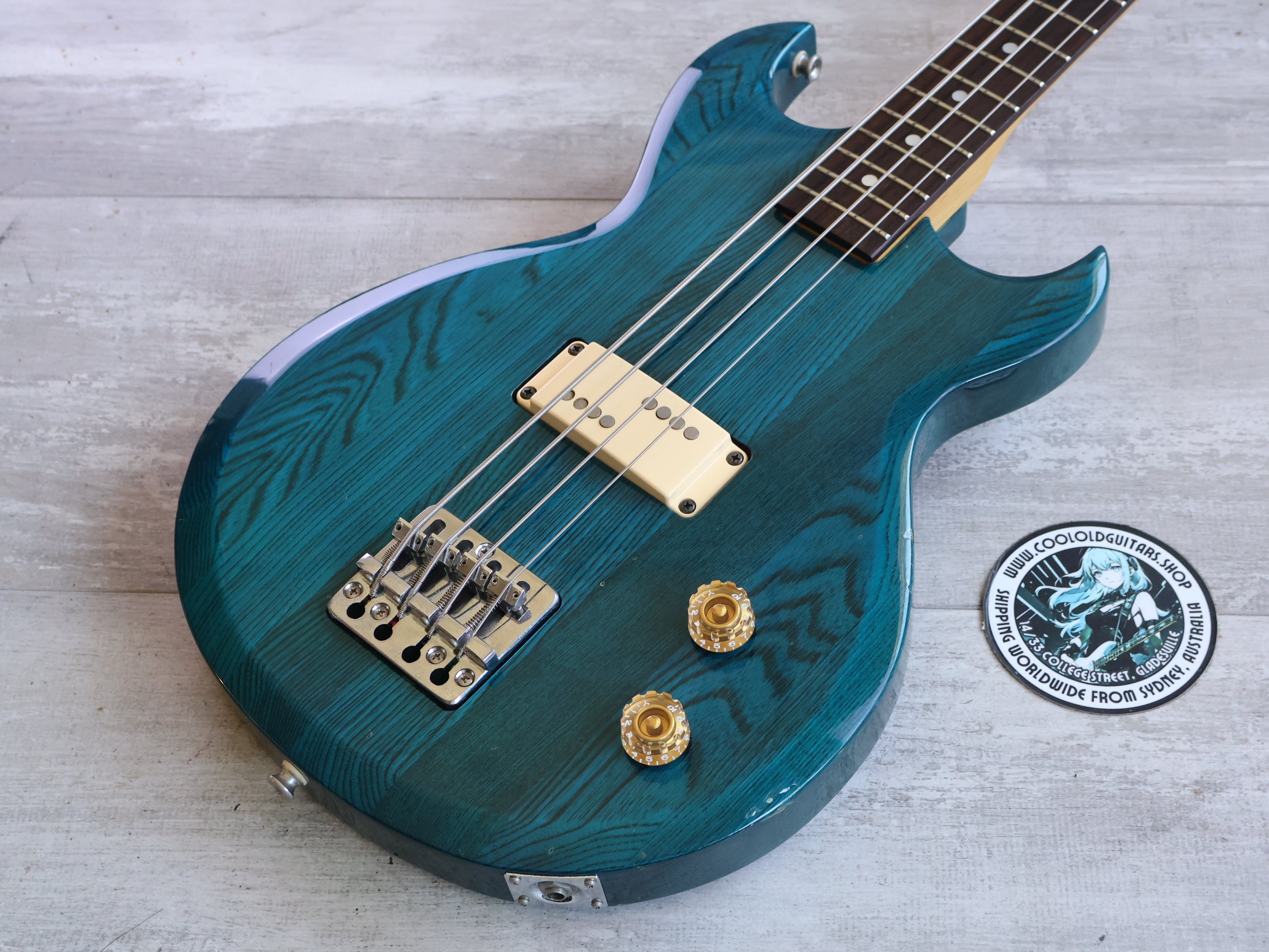 1982 Aria Pro II Japan CSB-380 Cardinal Medium Scale Bass