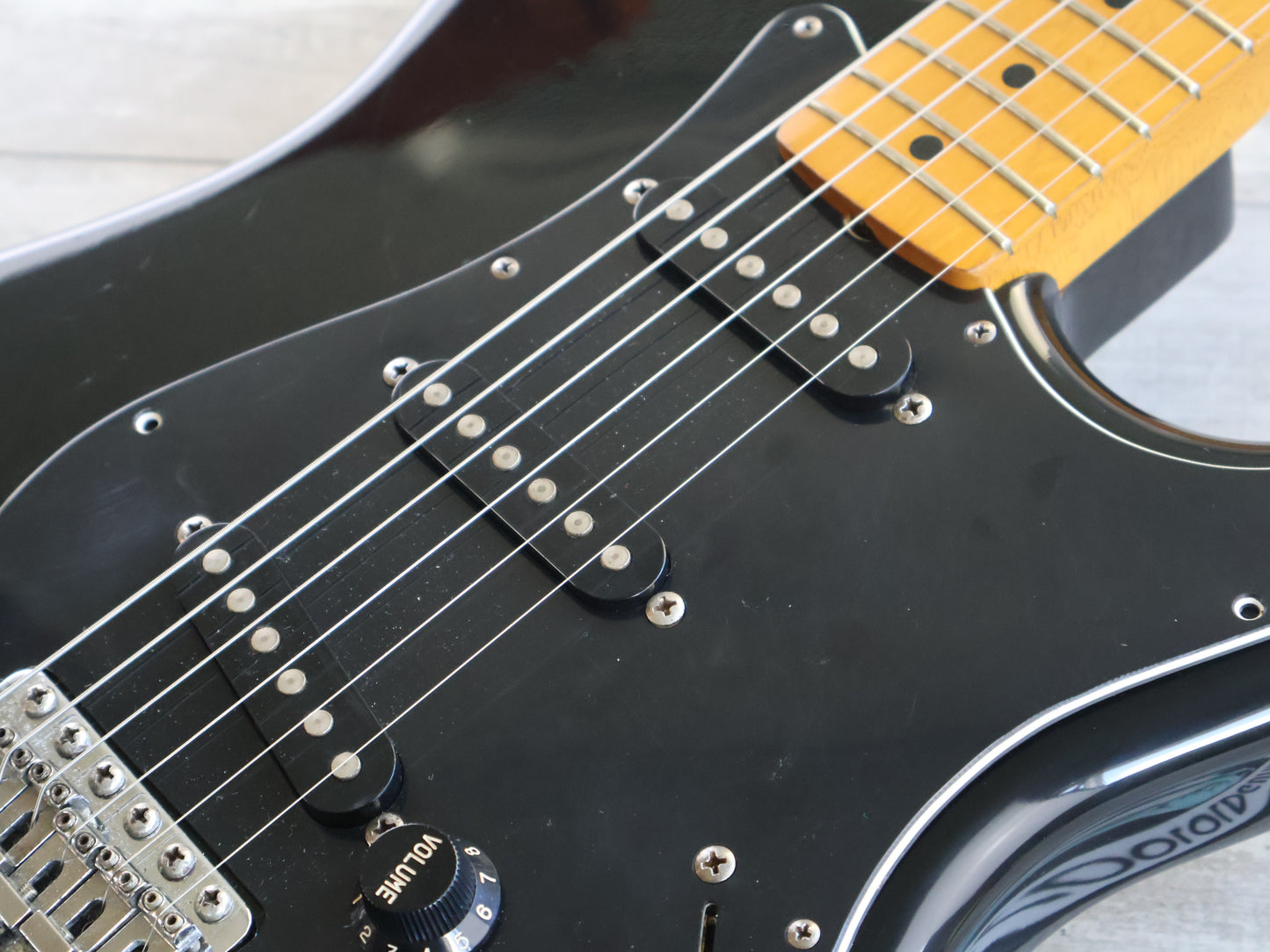 1987 Fender Japan ST54 '54 Reissue Vintage Stratocaster (Black)