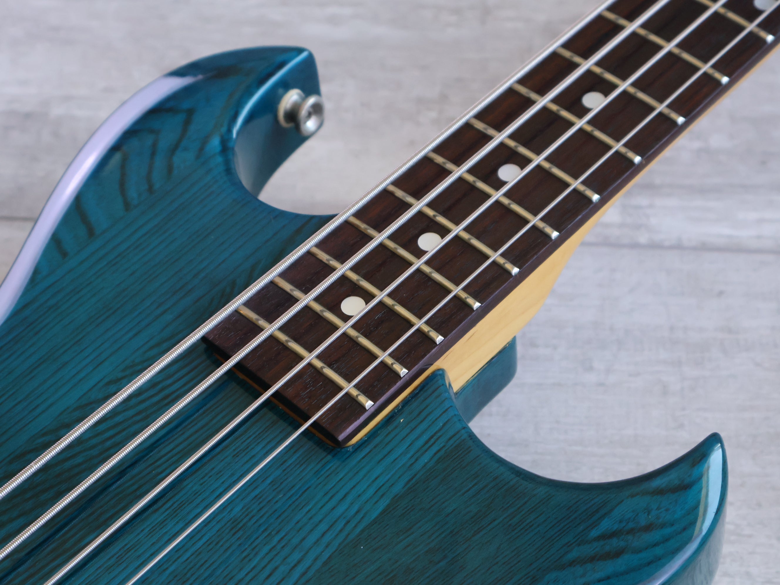 1982 Aria Pro II Japan CSB-380 Cardinal Medium Scale Bass