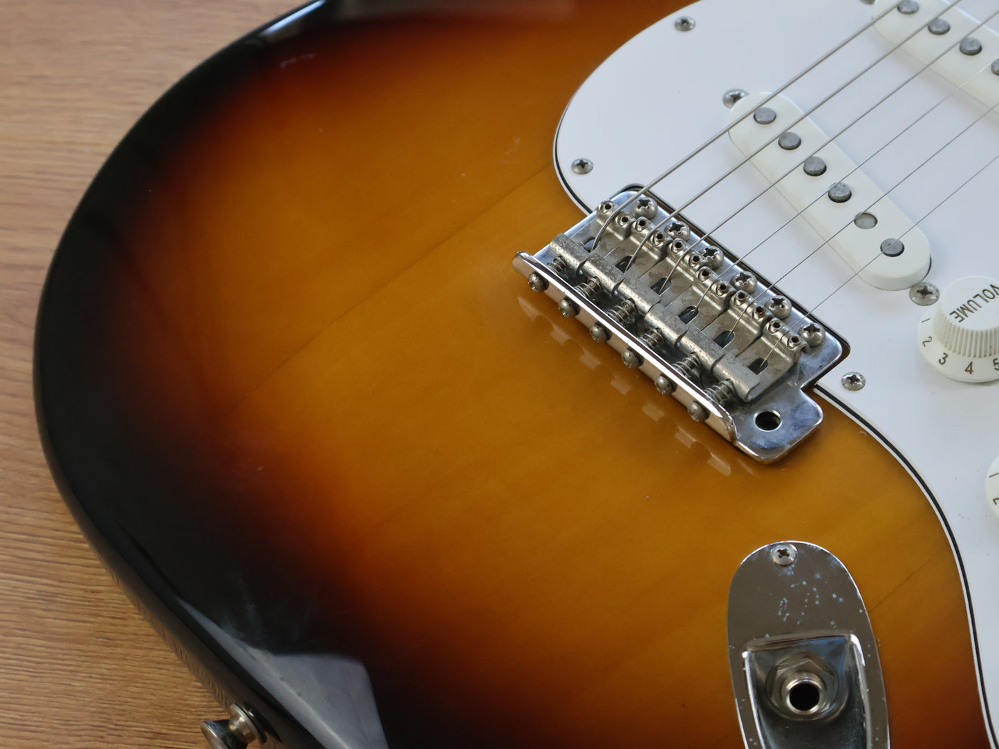 2012 Fender Japan ST-STD Stratocaster Standard (Sunburst)