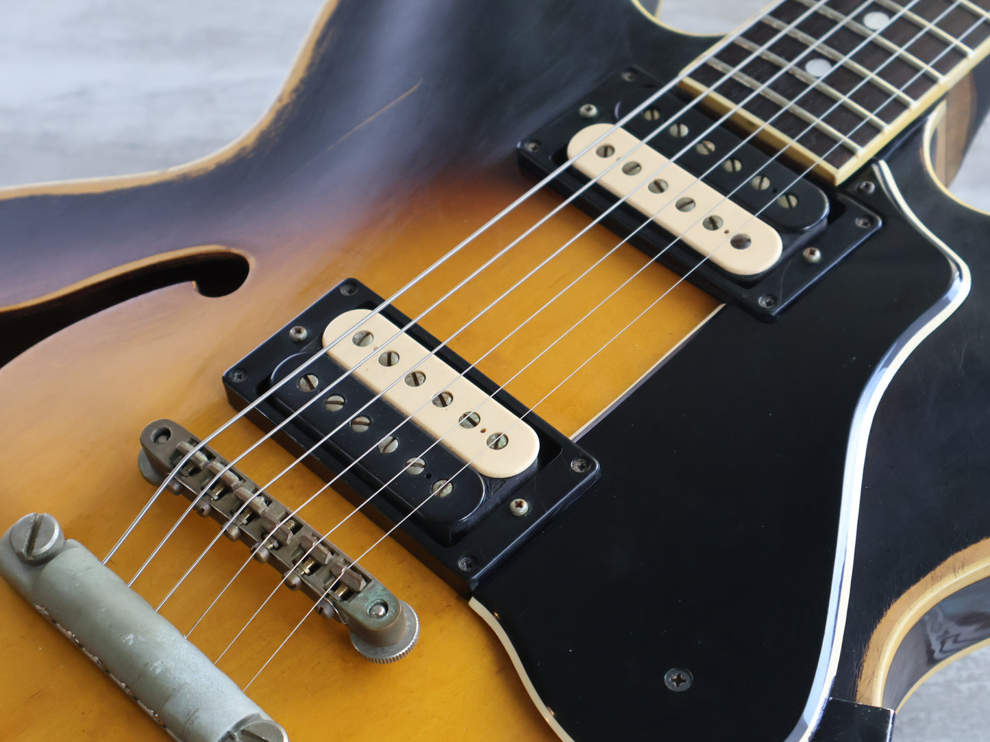 1980 Tokai Japan ES-100 Semi Hollowbody ES-335 (Vintage Sunburst)