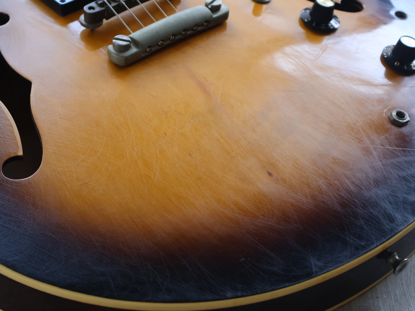 1980 Tokai Japan ES-100 Semi Hollowbody ES-335 (Vintage Sunburst)