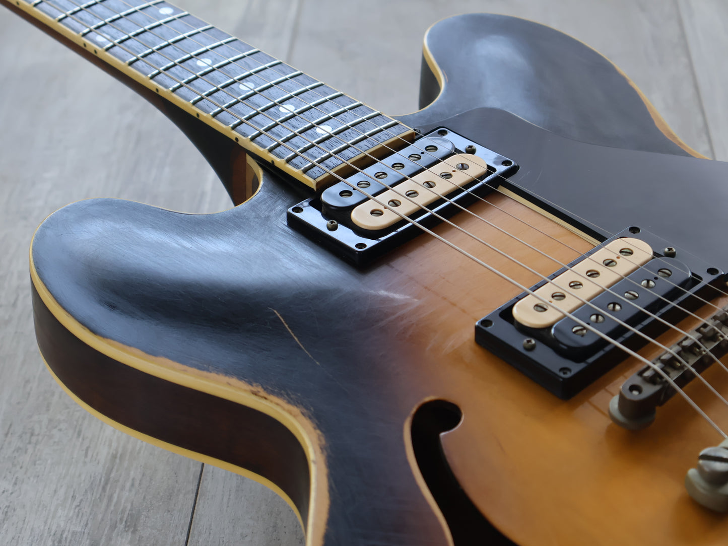 1980 Tokai Japan ES-100 Semi Hollowbody ES-335 (Vintage Sunburst)