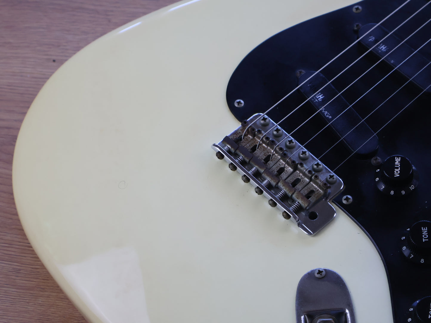 1986 Fender Japan E Series '62 Reissue Stratocaster w/EMG's (Aged White)