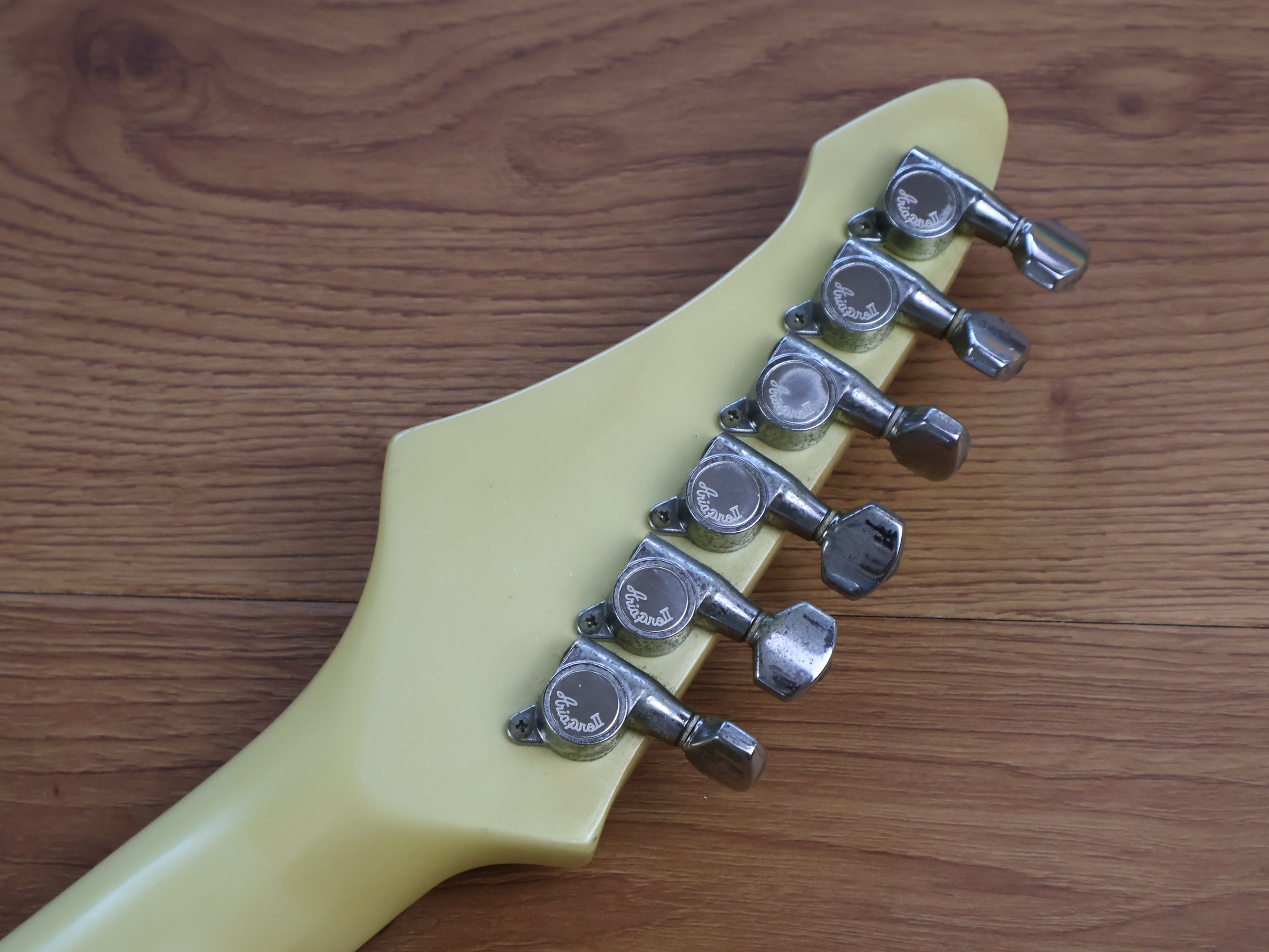 1984 Aria Pro II RS Inazuma HH Superstrat (Aged White) – Cool Old
