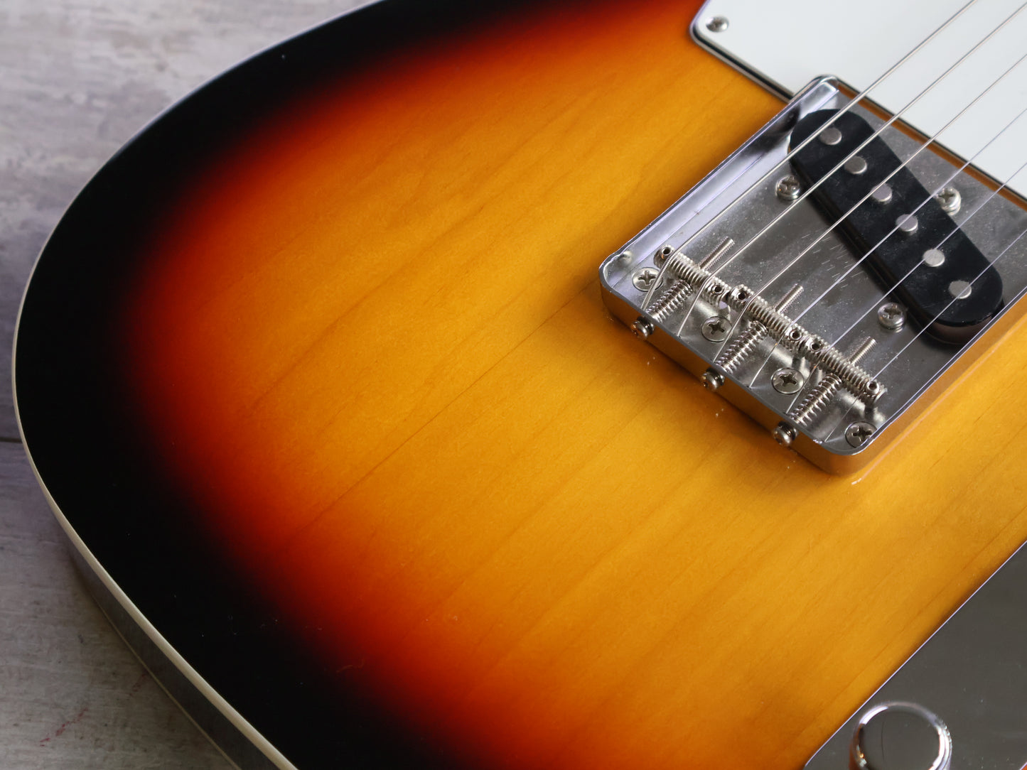 2023 Fender FSR-C Traditional 60's Custom Bound Telecaster (Sunburst)