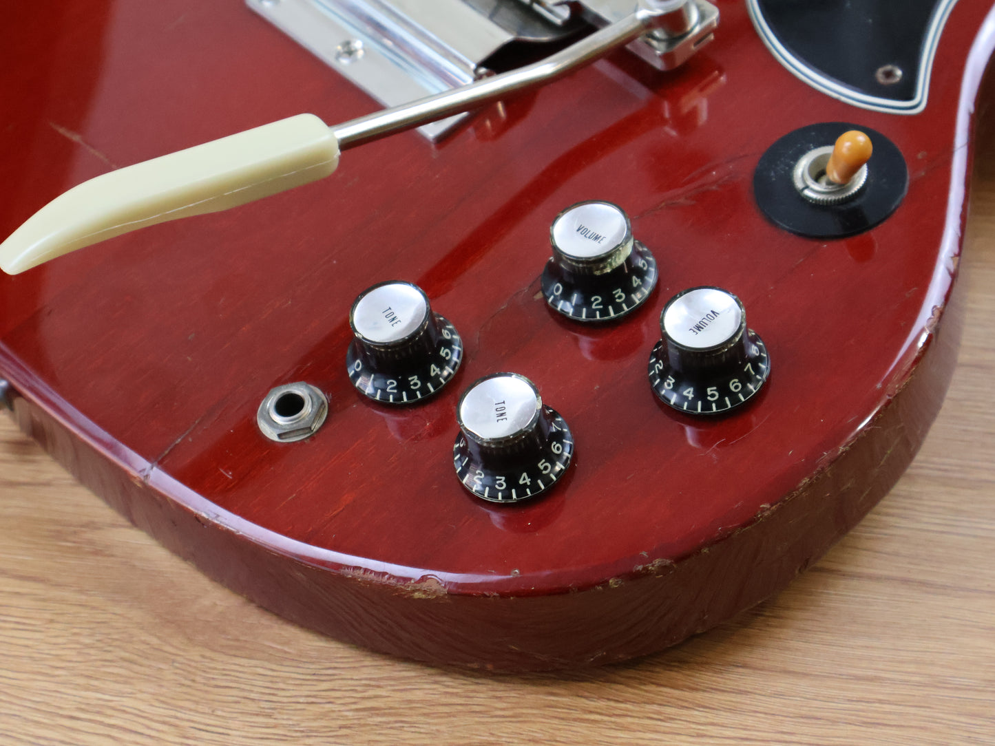 1991 Greco Japan SS-600S SG Special w/Vibrola (Cherry Red)