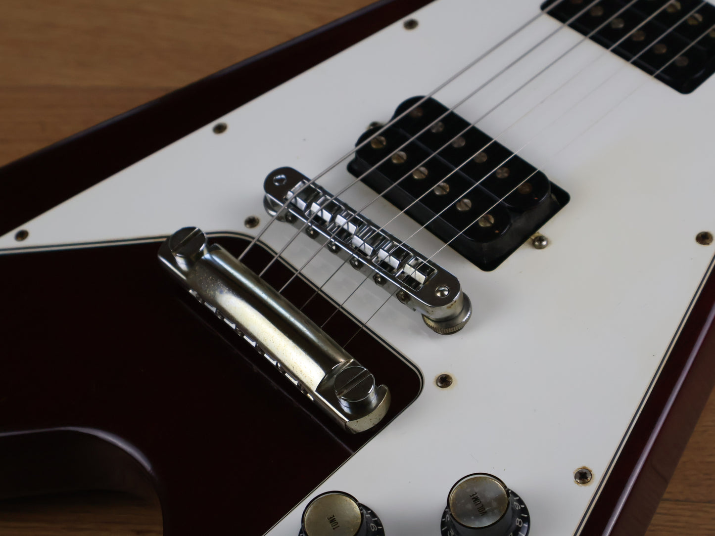 1999 Gibson USA '67 Flying V (Cherry Red)