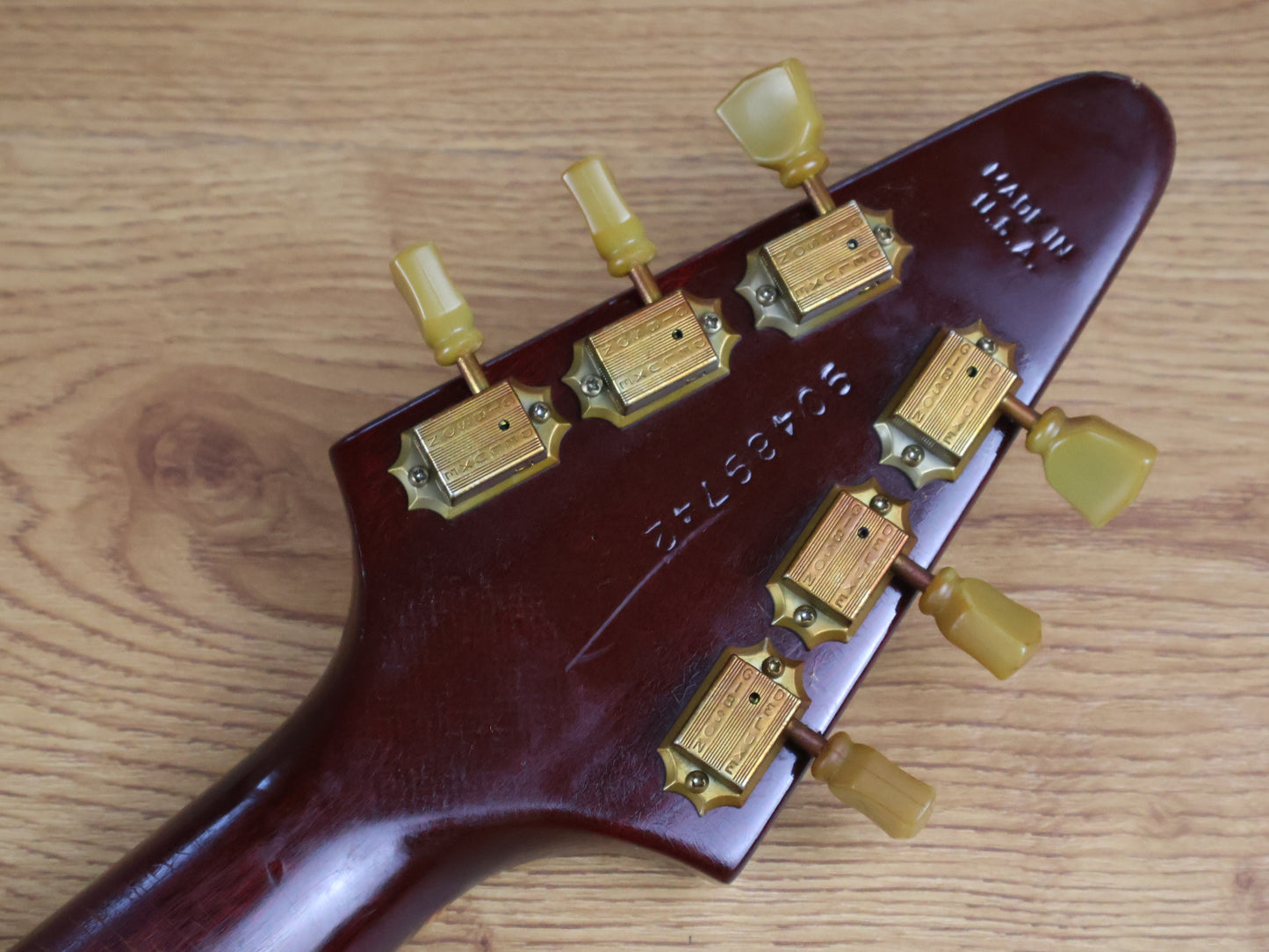 1999 Gibson USA '67 Flying V (Cherry Red)