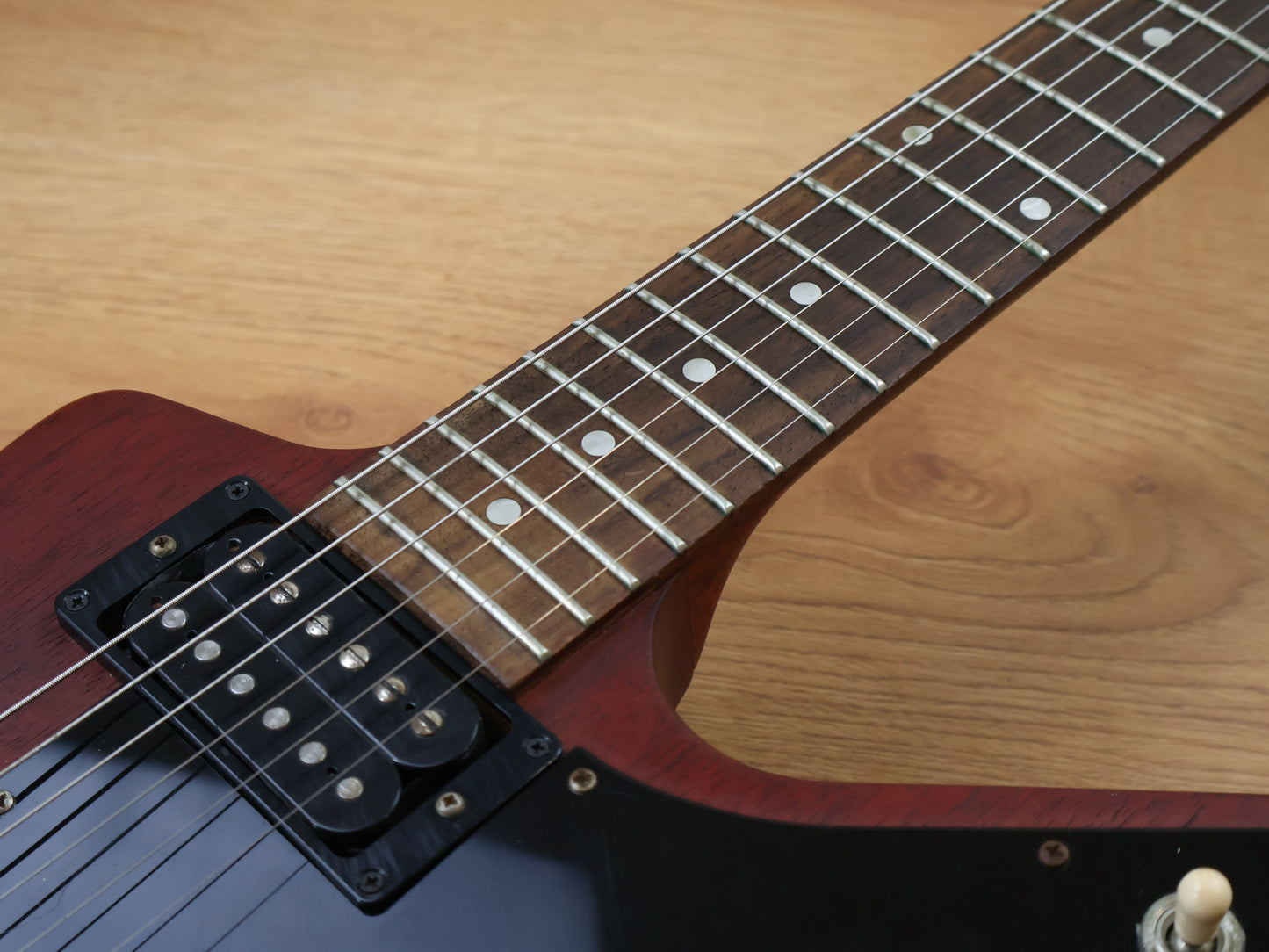 2008 Gibson USA '76 Reissue Explorer Satin (Faded Cherry)