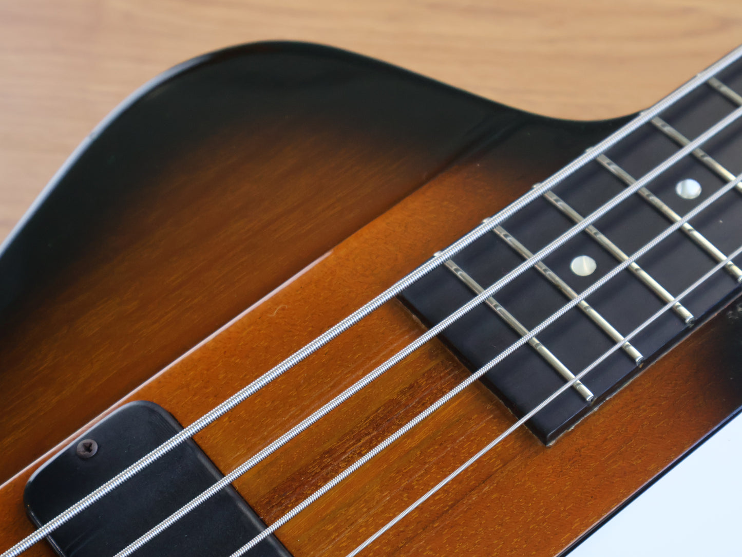 2001 Gibson USA Thunderbird IV Neckthrough Bass (Vintage Brown Sunburst)