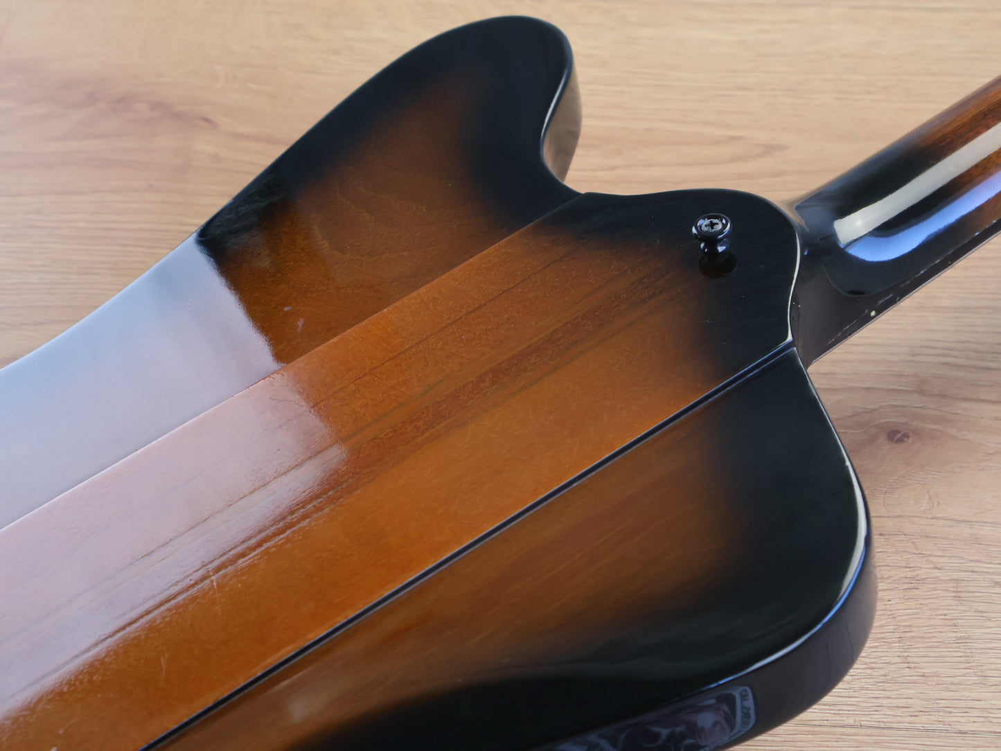 2001 Gibson USA Thunderbird IV Neckthrough Bass (Vintage Brown Sunburst)