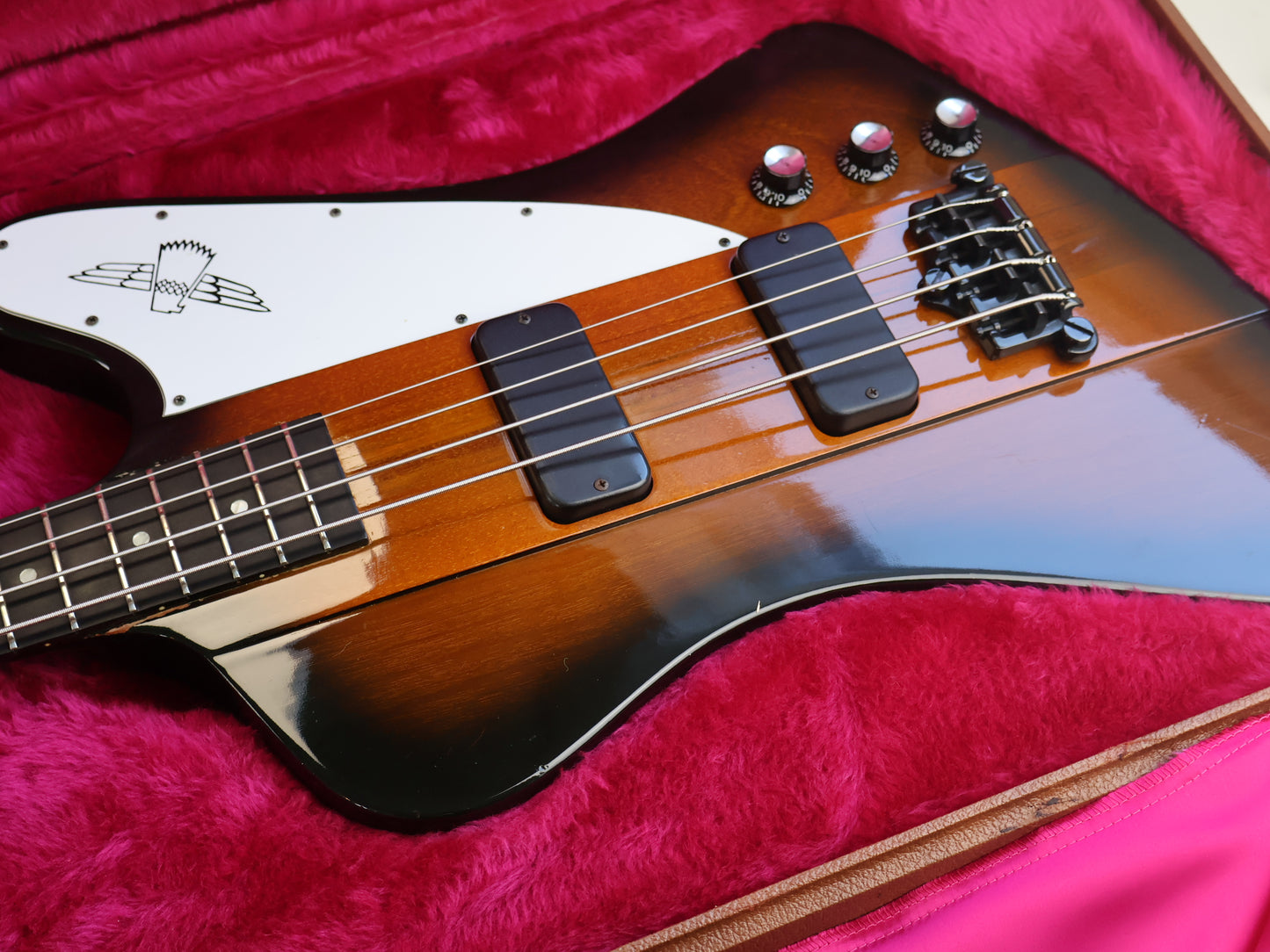 2001 Gibson USA Thunderbird IV Neckthrough Bass (Vintage Brown Sunburst)