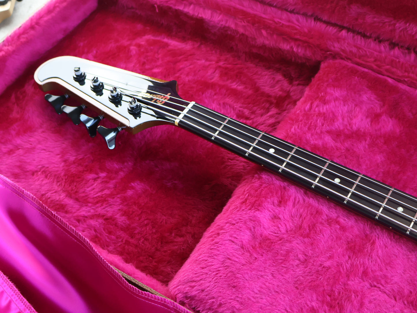 2001 Gibson USA Thunderbird IV Neckthrough Bass (Vintage Brown Sunburst)