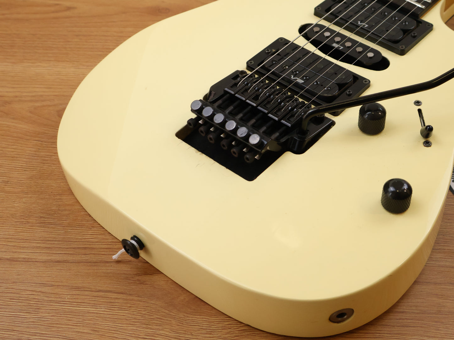 1989 Ibanez Japan RG570 Superstrat (Aged White)