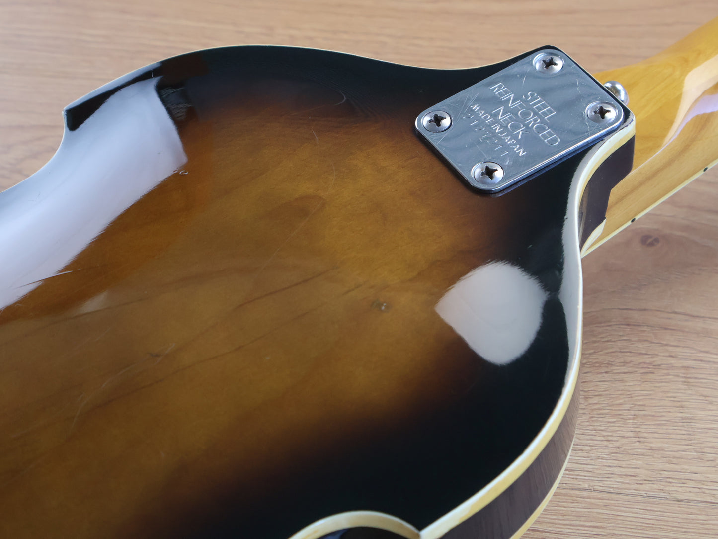 1970's Aria Diamond Japan Violin/Beatle Hollowbody Bass (Sunburst)