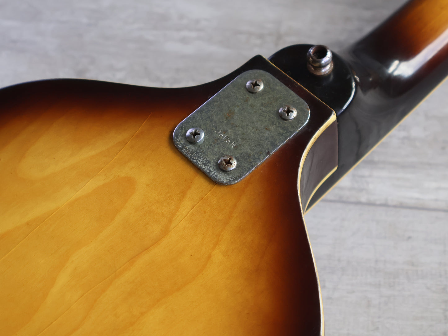 1971 Greco Japan VB-300 Violin Beatle Bass (Brown Sunburst)
