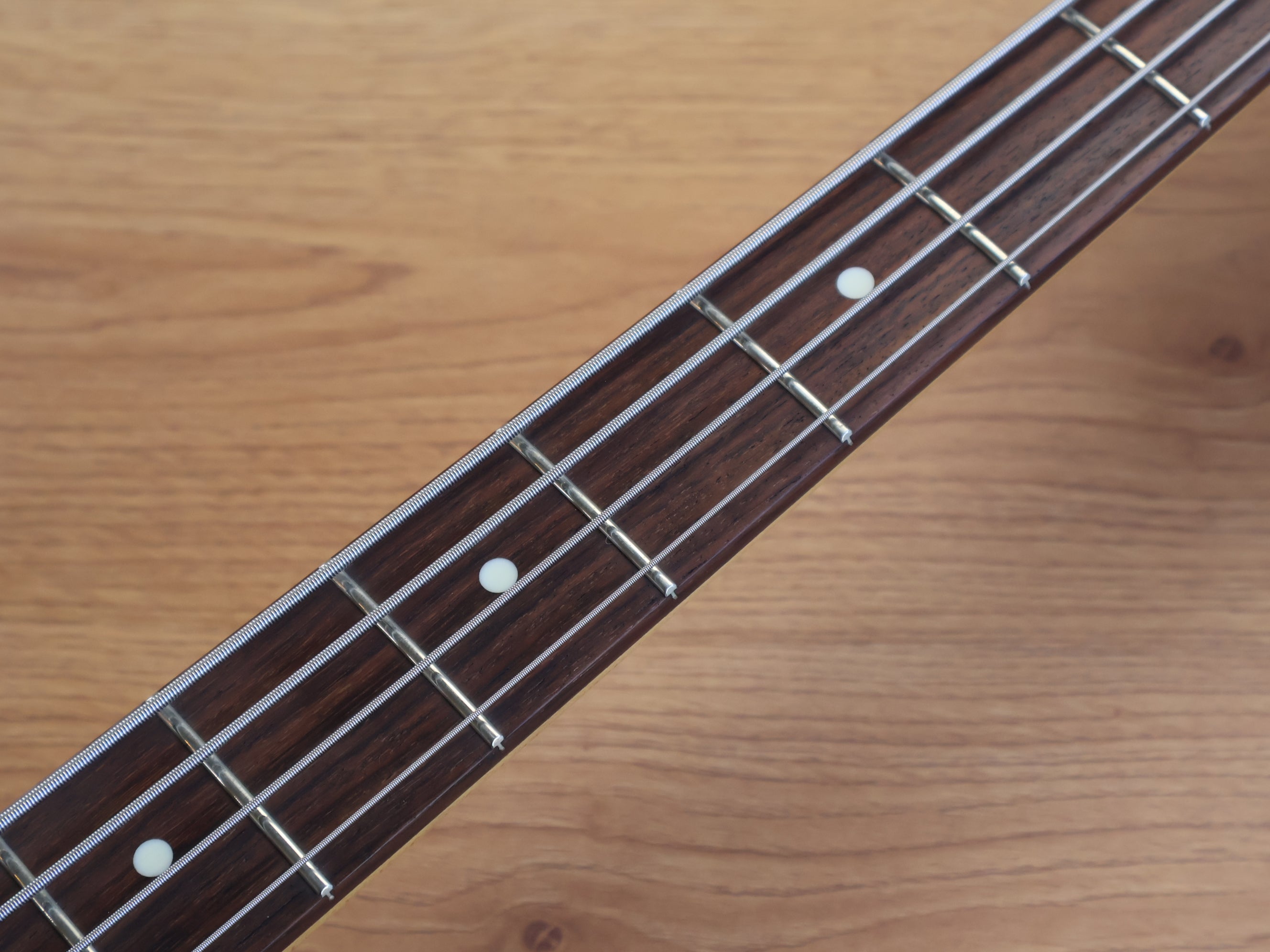 2023 Tokai Japan AJB108 VWH/R Jazz Bass (Vintage White) – Cool Old