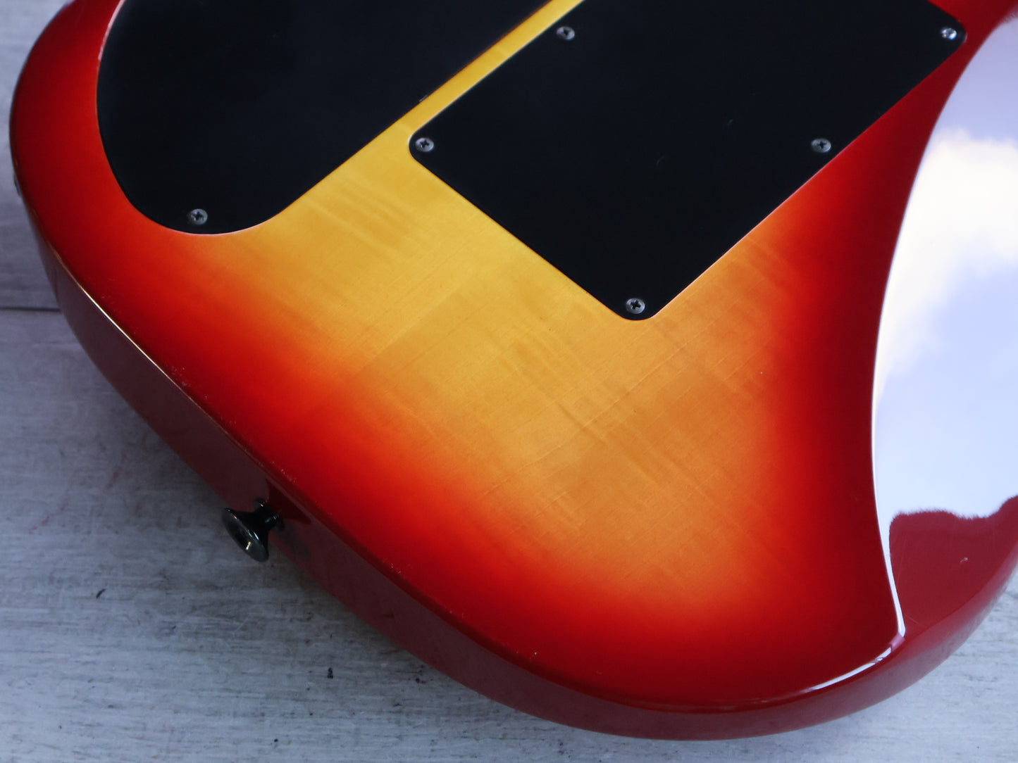 1993 Jackson Japan Professional Series Fusion XL HSS Superstrat (Cherry Sunburst)