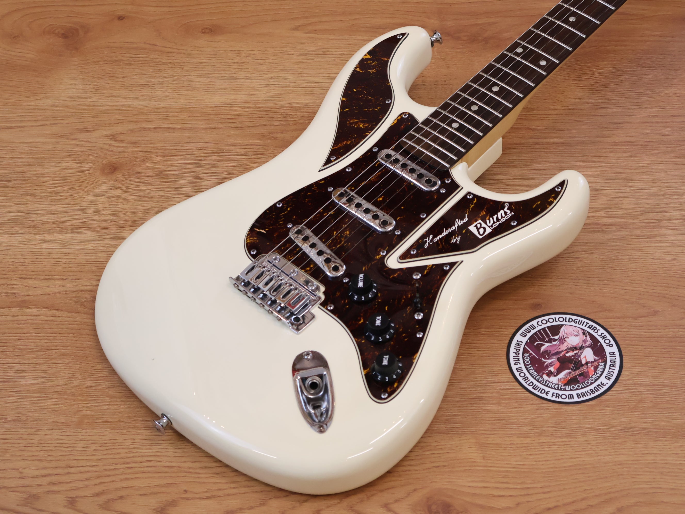 2000's Burns Cobra DX Club Series w/Tremolo (White) – Cool Old Guitars