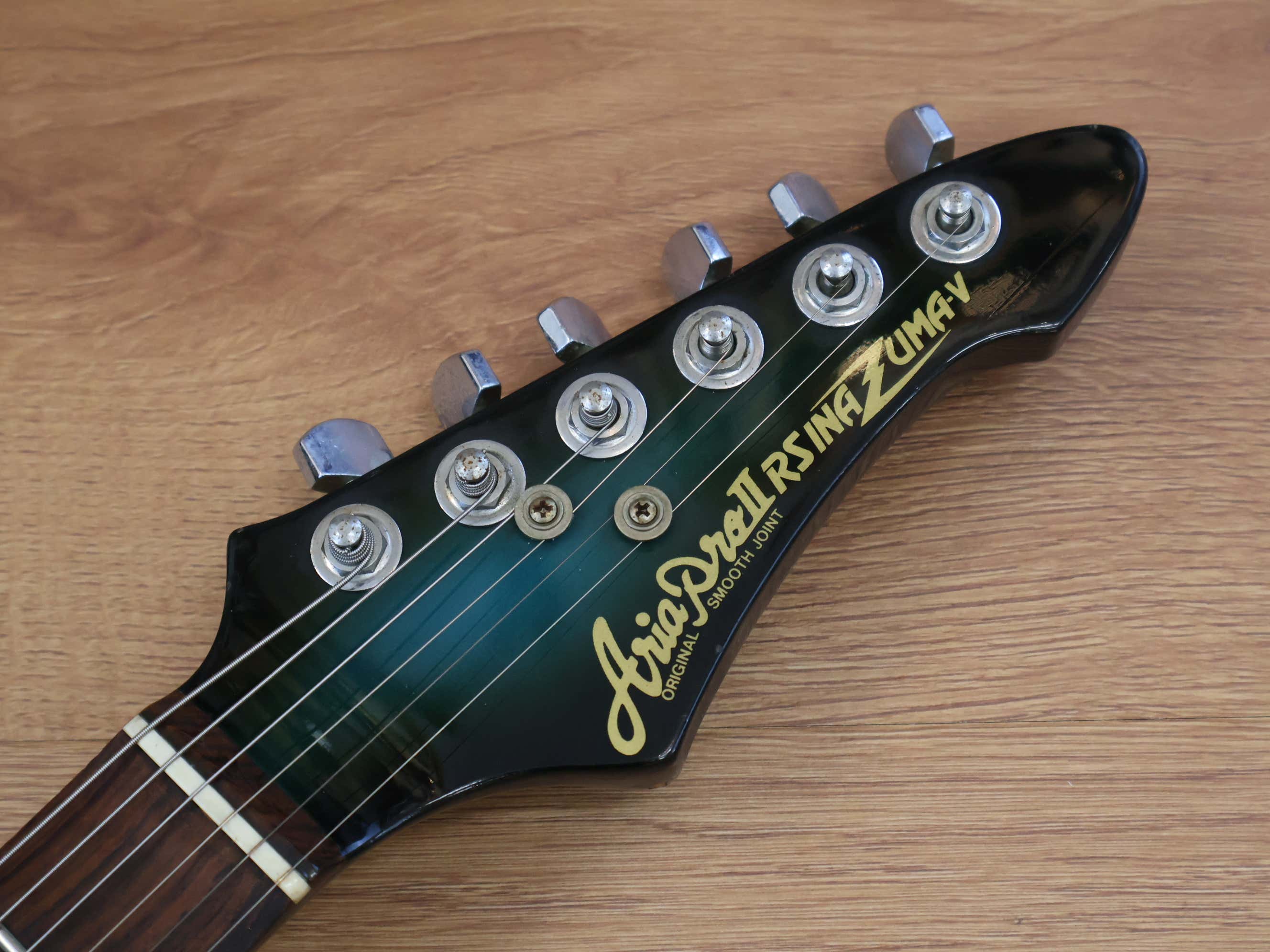 1982 Aria Pro II Japan RS INAZUMA-V (Blue Black Burst) – Cool Old