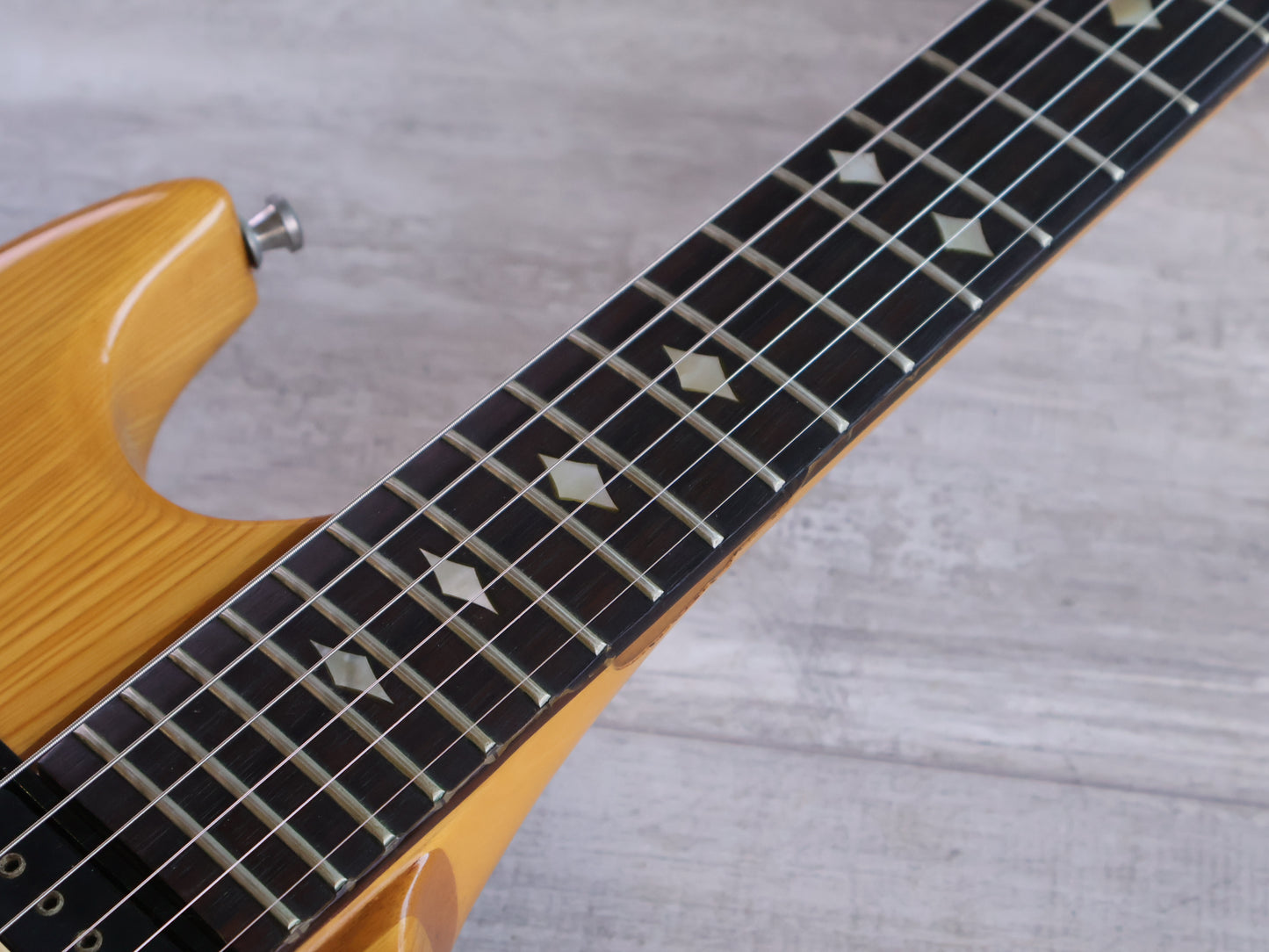 1979 Aria Pro II Japan TS-600 Neckthrough Tri-Sound (Natural)