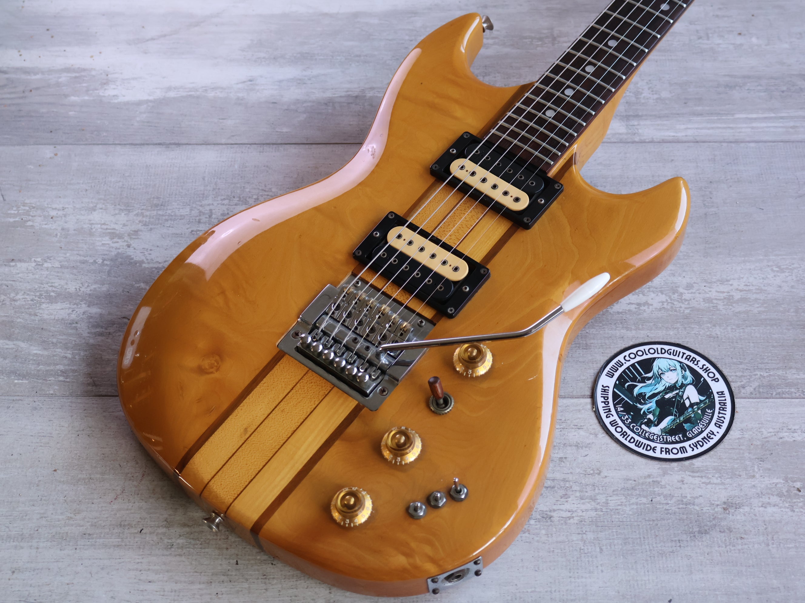 Aria Pro II – Cool Old Guitars