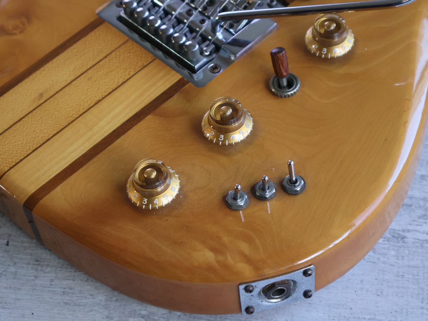 1979 Aria Pro II Japan TS-400 Tri-Sound w/Kahler (Natural)
