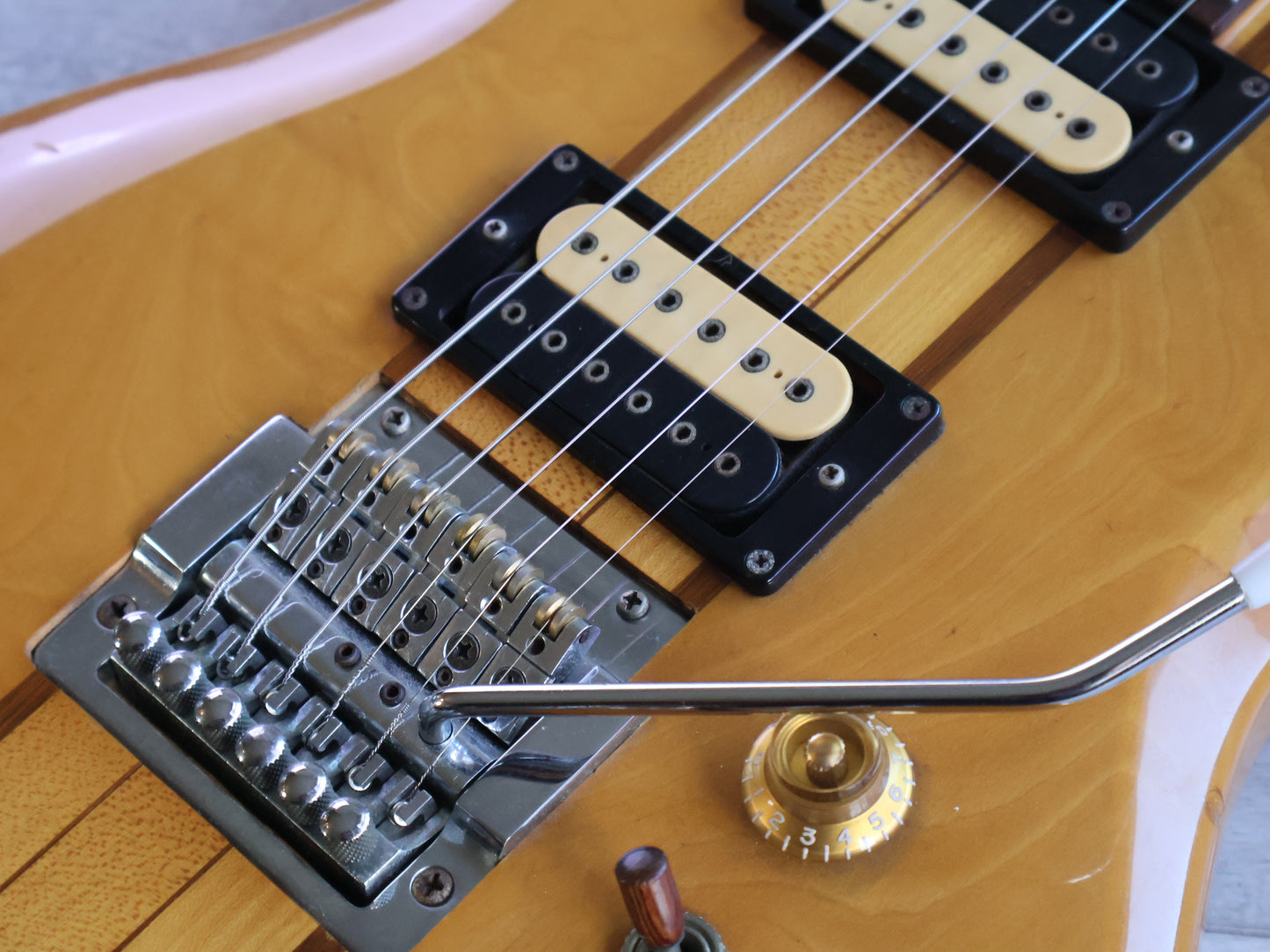 1979 Aria Pro II Japan TS-400 Tri-Sound w/Kahler (Natural)