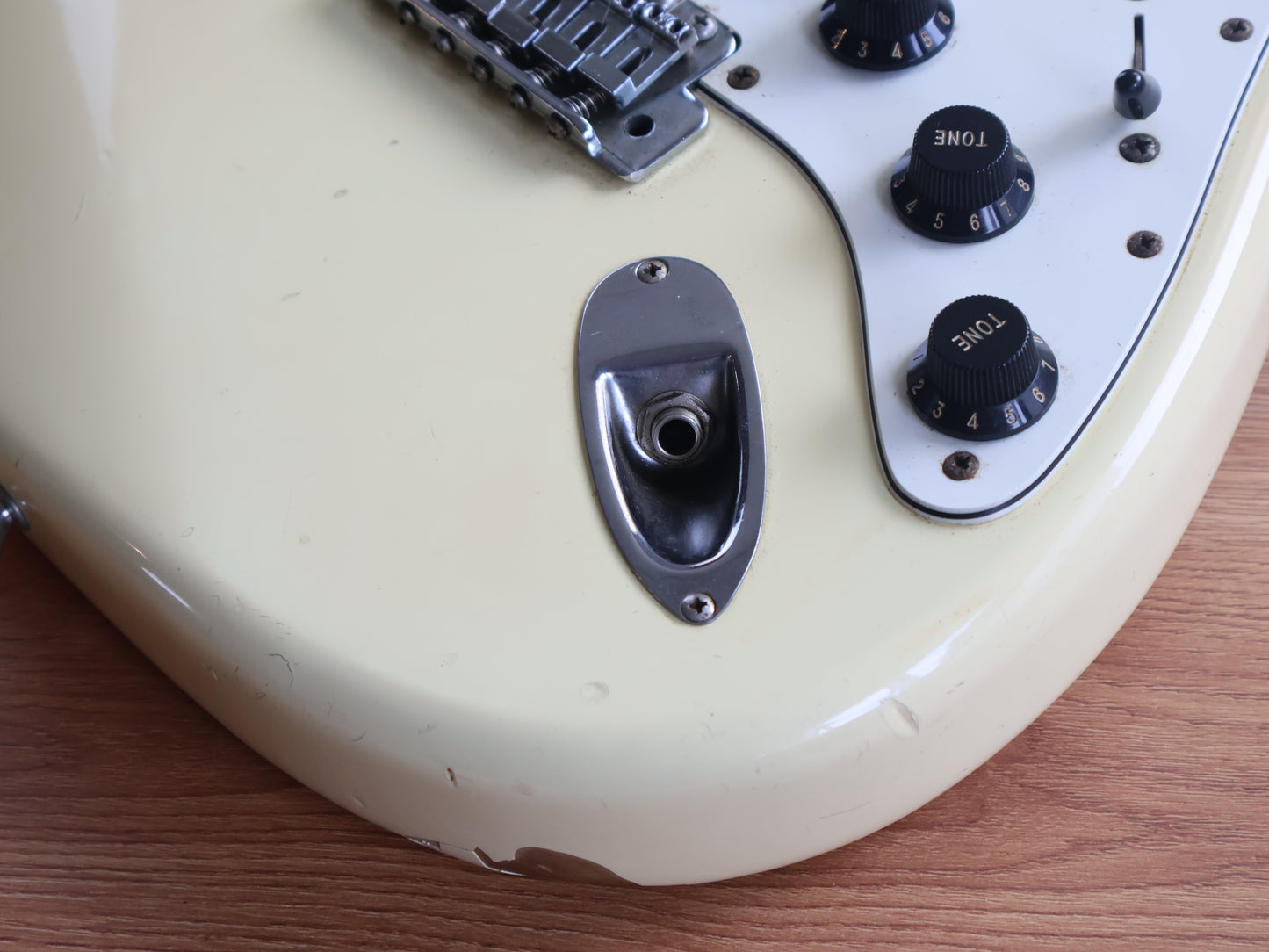 1989 Fender Japan ST72-55 '72 Reissue Stratocaster w/DiMarzio Fast Track (White)