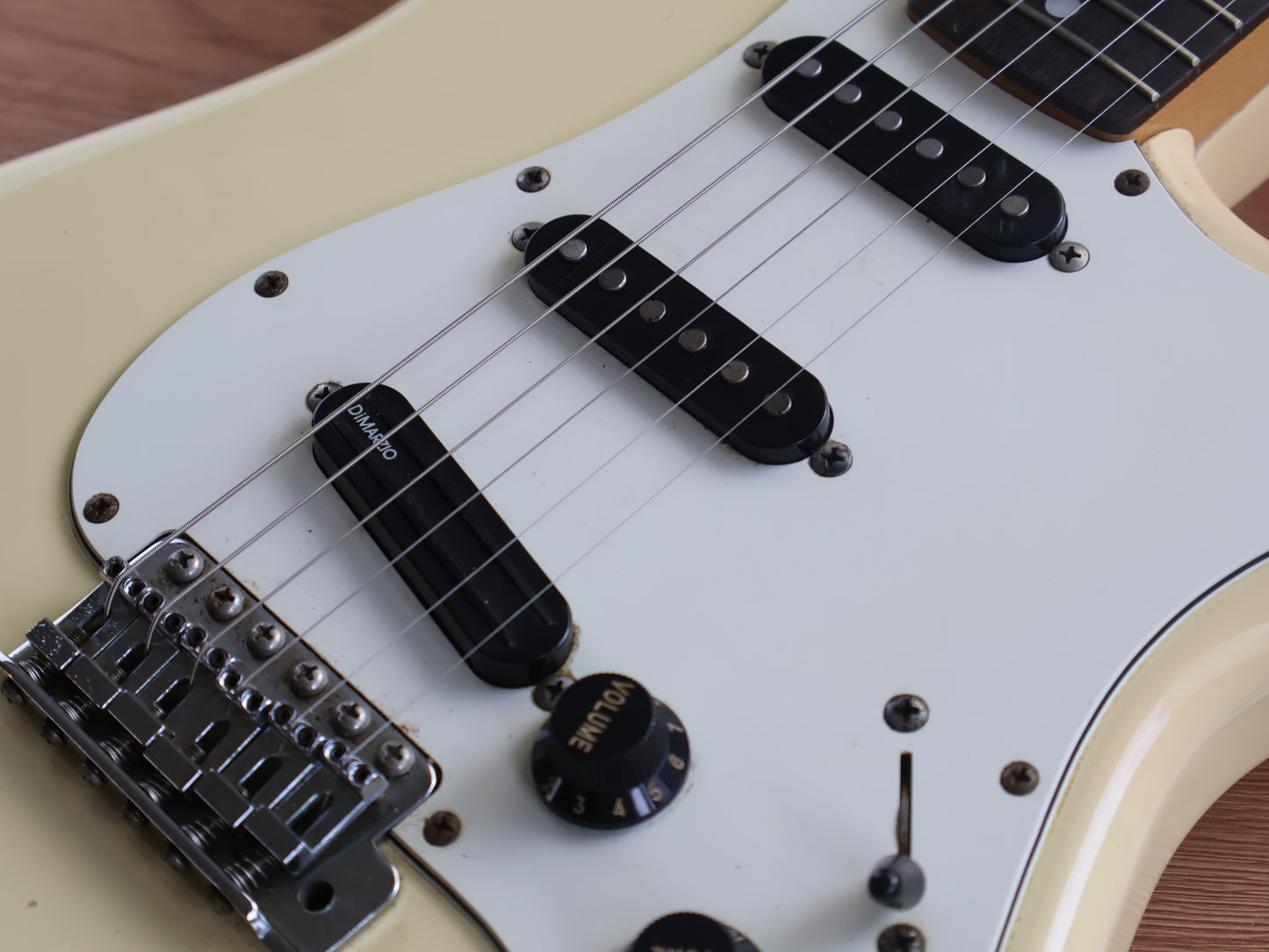 1989 Fender Japan ST72-55 '72 Reissue Stratocaster w/DiMarzio Fast Track (White)